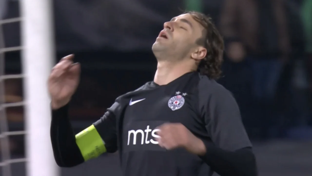 KANS: Partizan Belgrado dichtbij gelijkmaker tegen Feyenoord