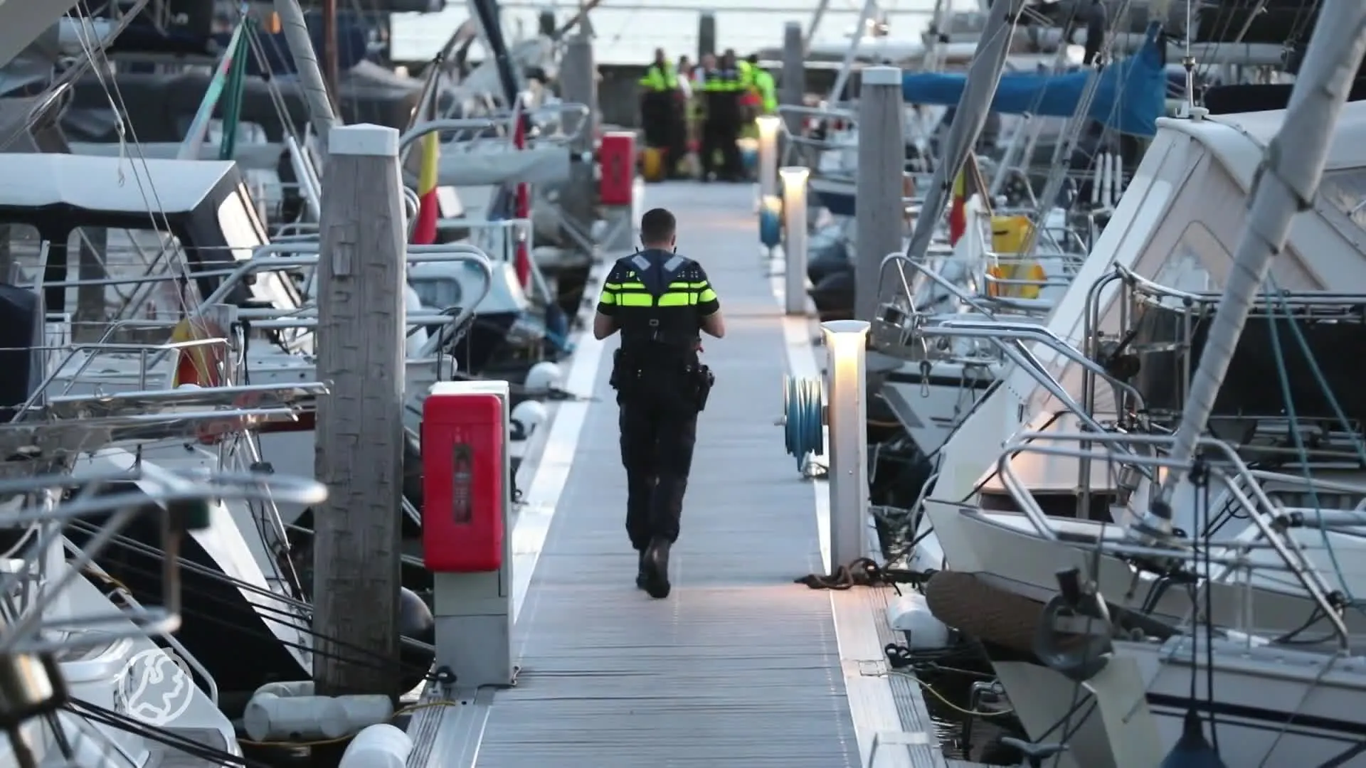Grote zoektocht naar vermiste man in haven Brabantse Willemstad