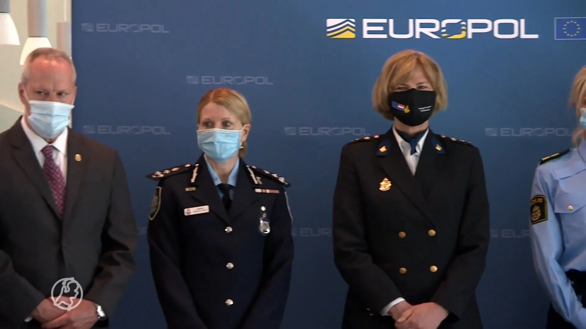 Politie pakt 49 verdachten in Nederland op bij internationale...