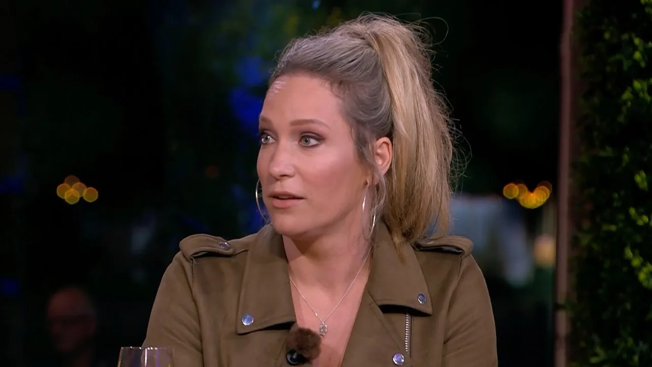 Hélène stoort zich: 'Elke keer wordt de kaart van seksisme of discriminatie getrokken'