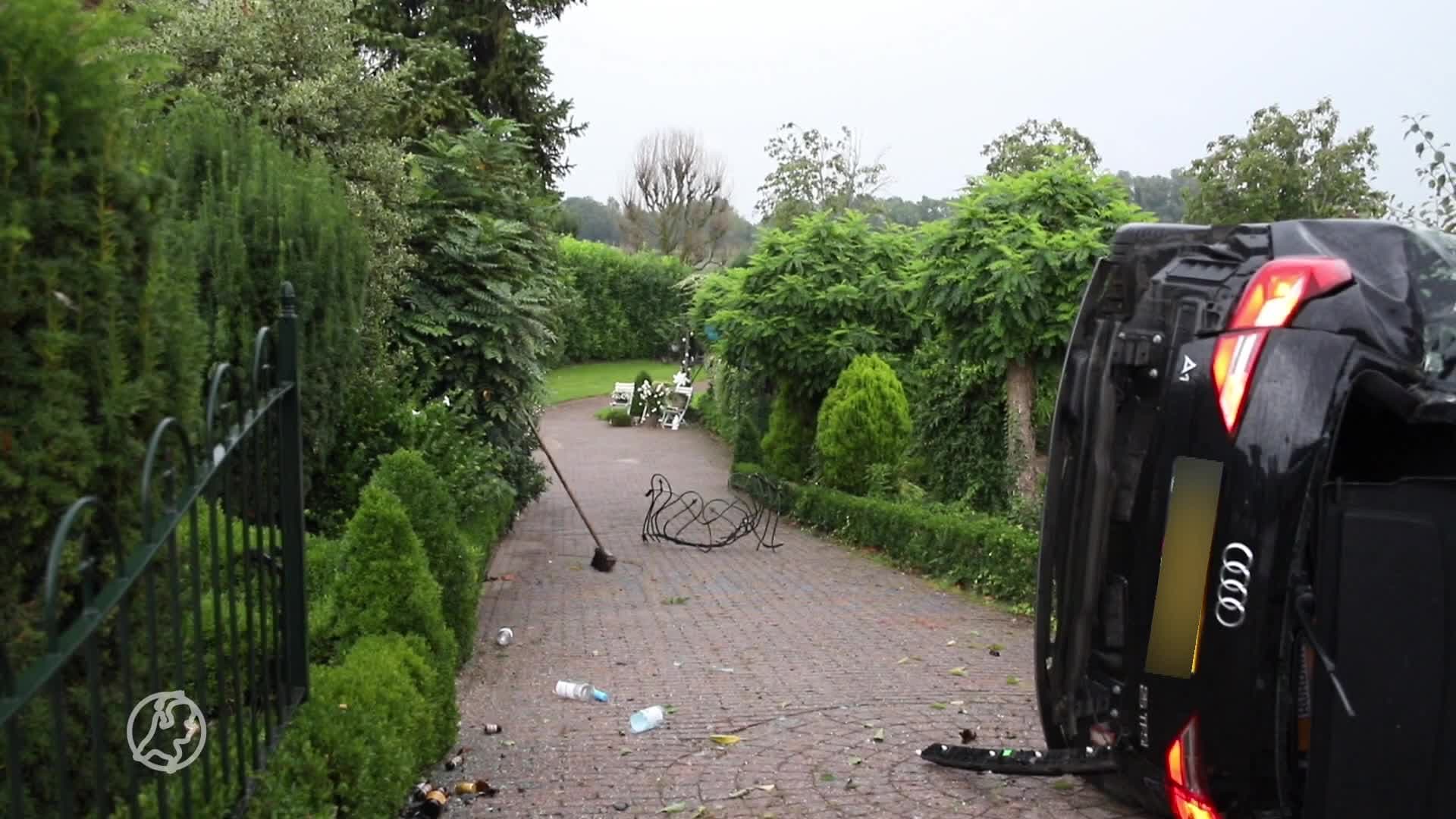 Auto vliegt uit de bocht, ramt hek en crasht op woningoprit Buurmalsen