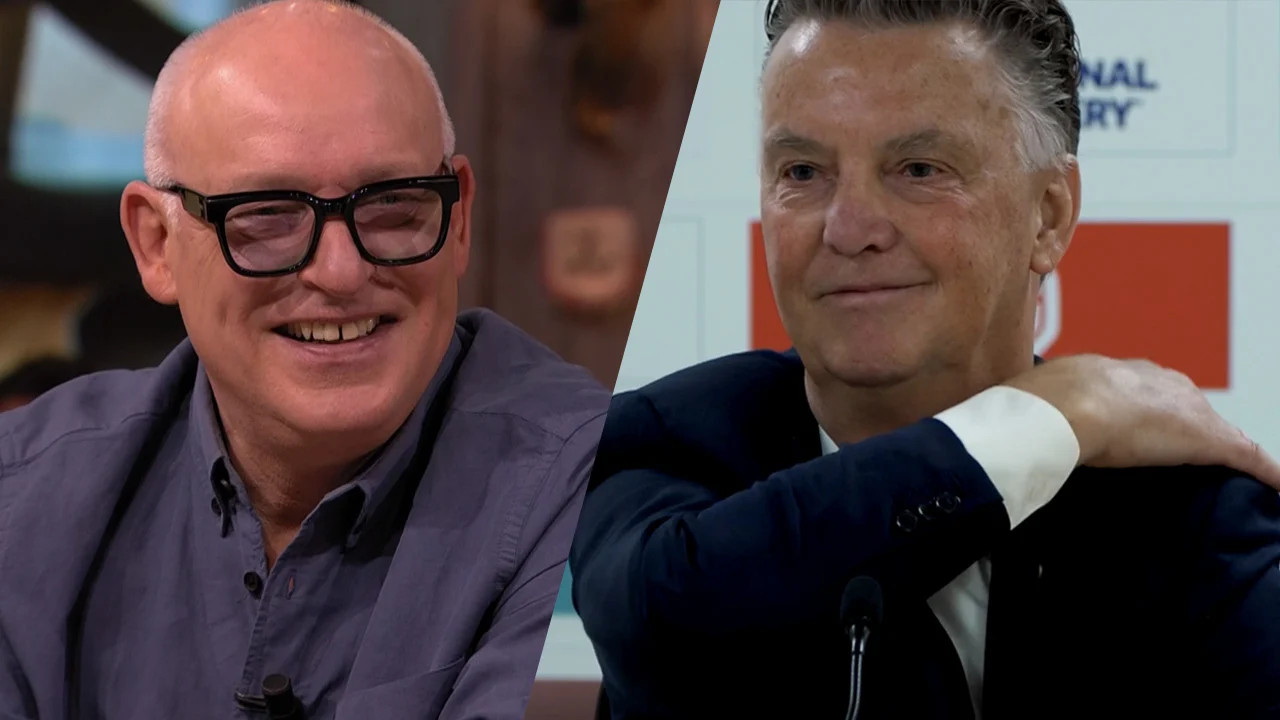 René ziet Van Gaal zichzelf schouderklopje geven: 'Héérlijk man!'