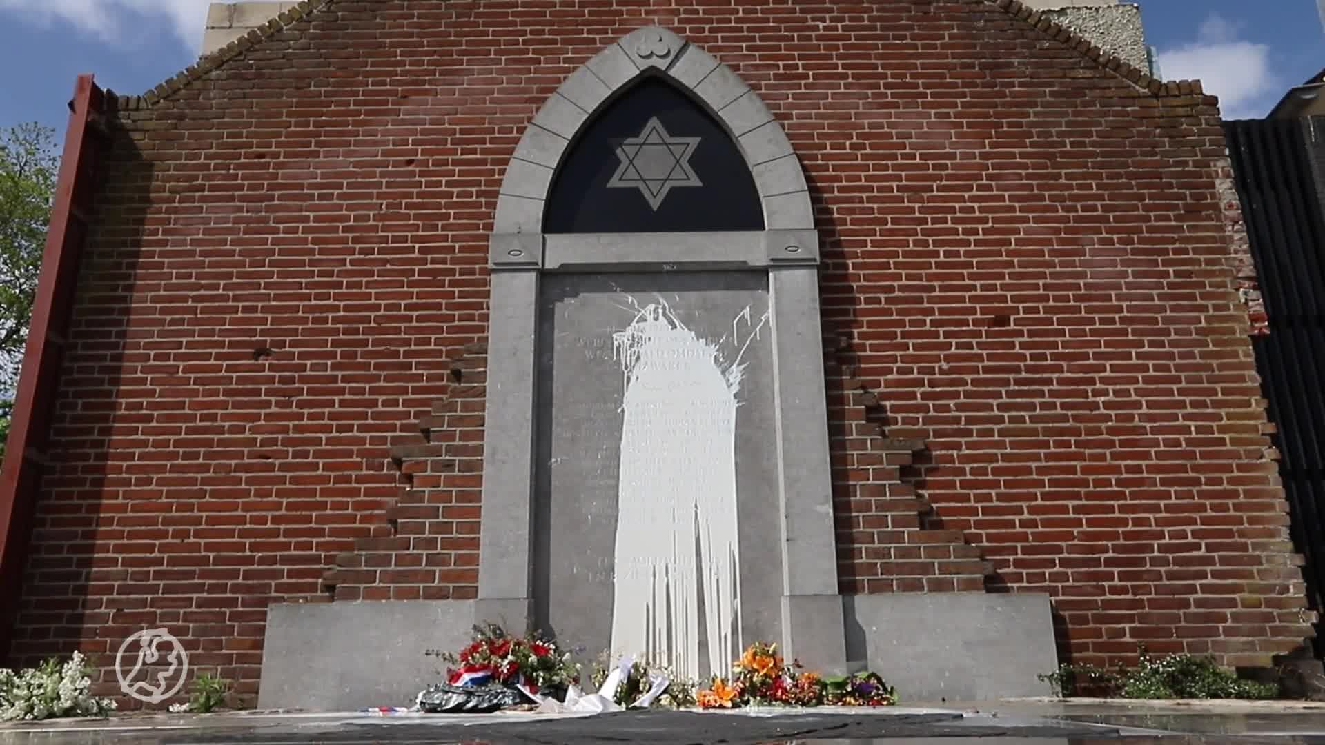 Joods monument beklad in Cuijk: 'Free Palestina'