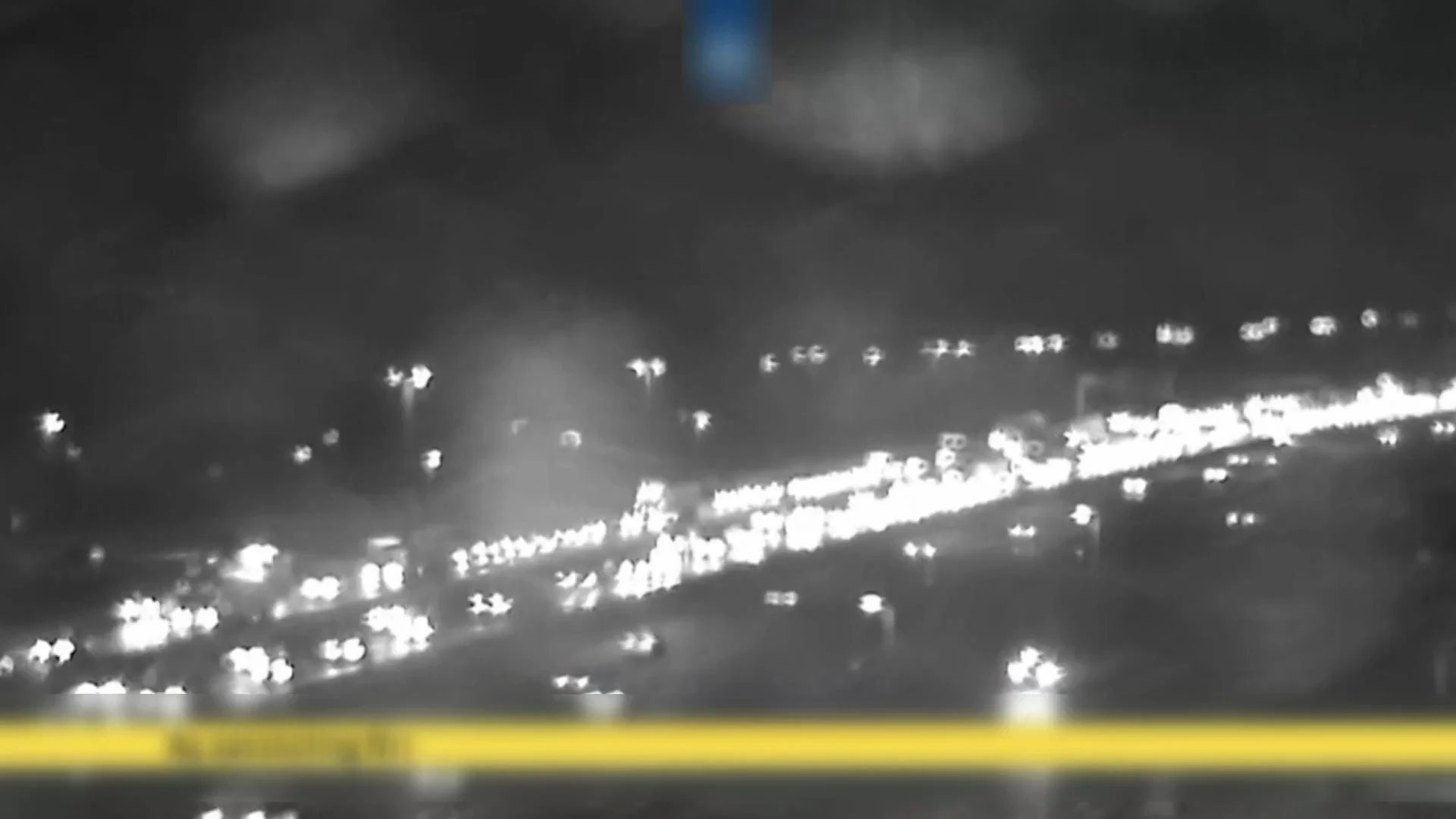 Drukke ochtendspits door onstuimig weer: 'Werk thuis indien mogelijk'