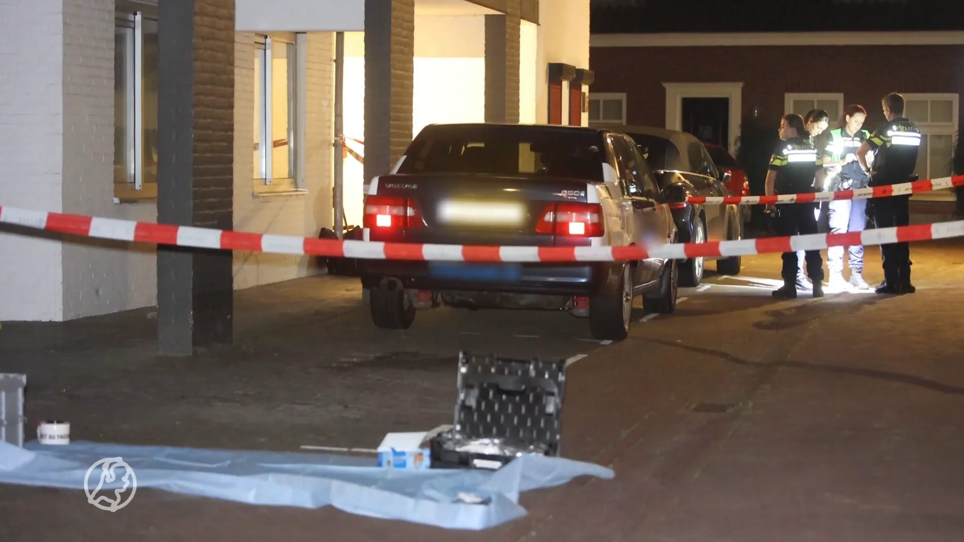 Misdrijf in woning Zaltbommel, slachtoffer zwaargewond naar het ziekenhuis