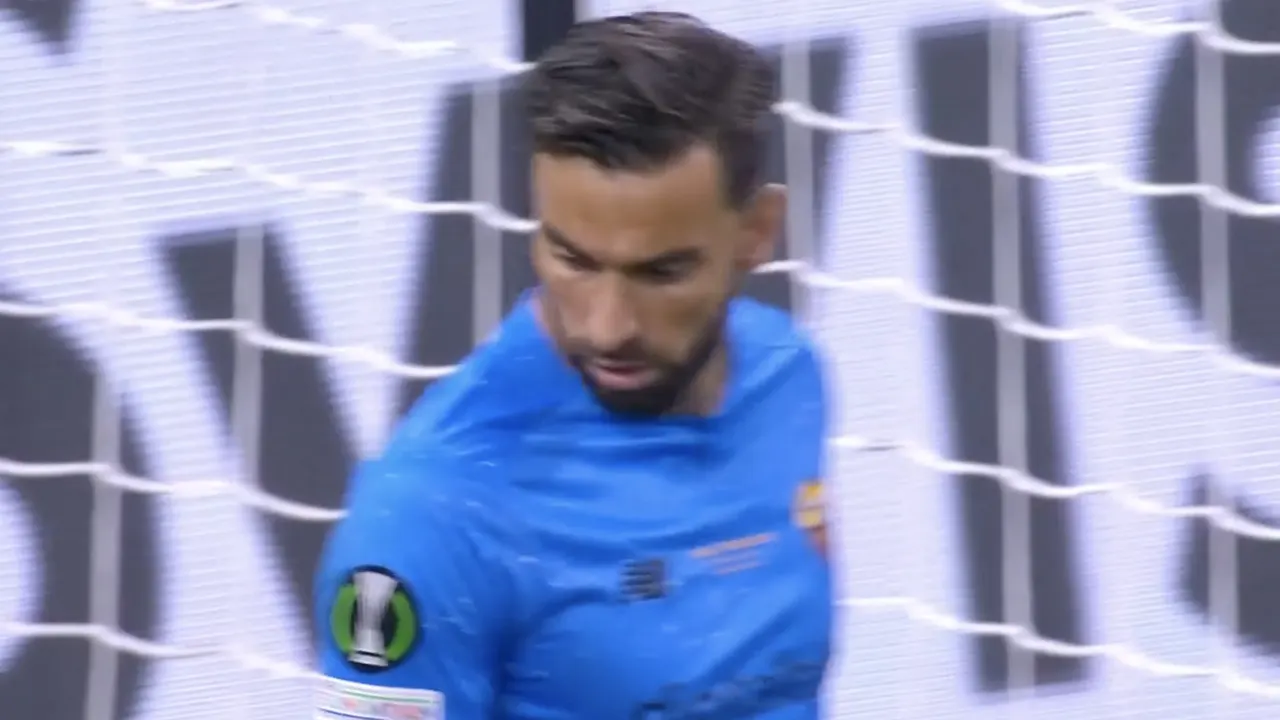 KANS: Malacia schiet via de handen van Rui Patrício op de paal