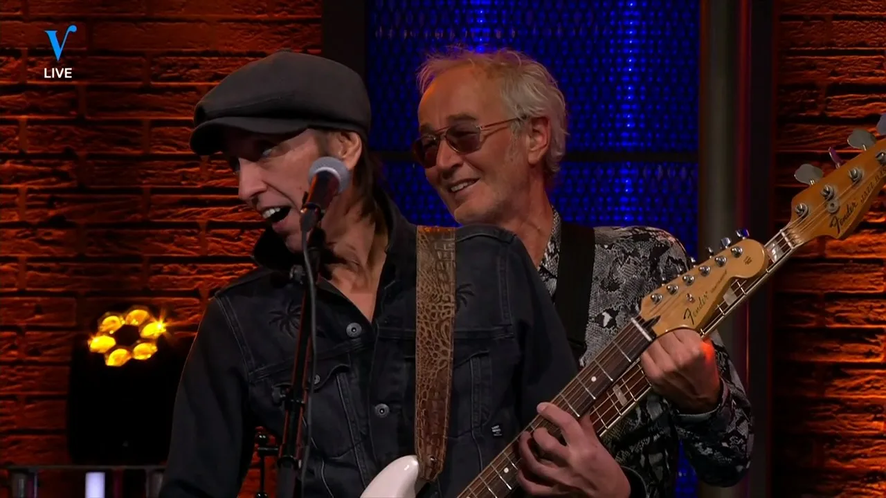 René giert het uit: 'Er zijn twee Clarks omgevallen!'