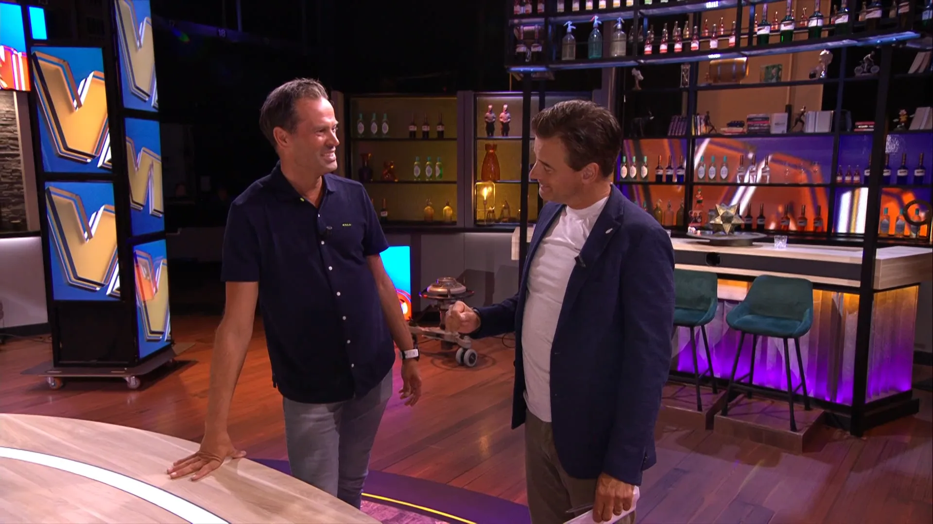 In de Wandelgangen met Bas Nijhuis: 'Gekke gele truitjes dat doe ik niet meer'