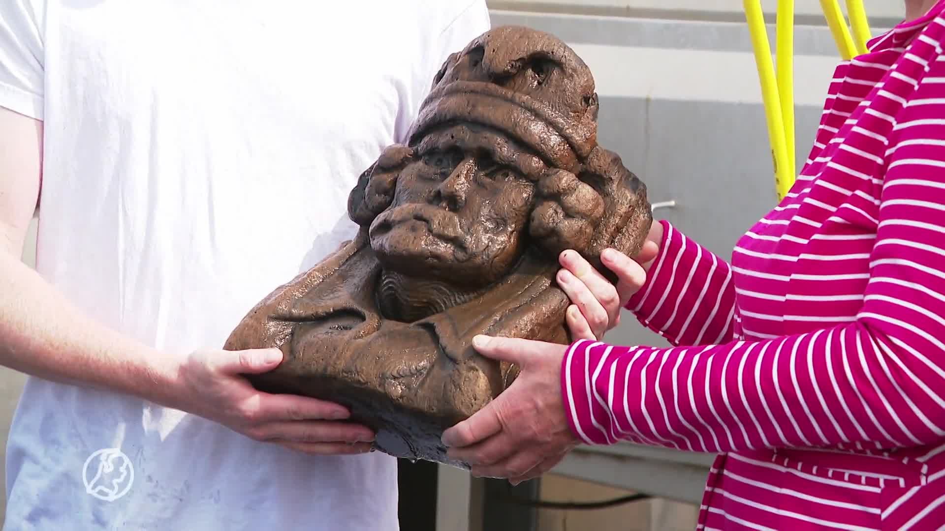 Opgevist beeld is aan wal, onderzoek moet uitwijzen wat het is