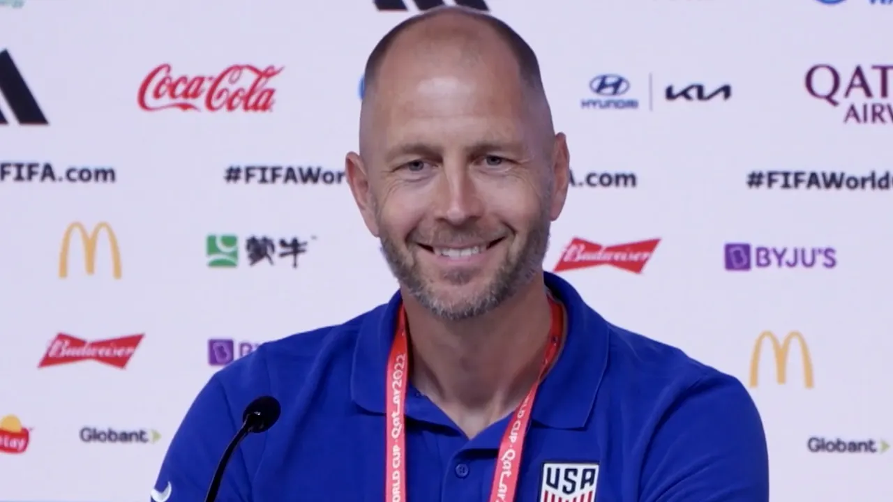 Berhalter lacht om kritiek op Oranje en Van Gaal: '17 miljoen bondscoaches in Nederland!'