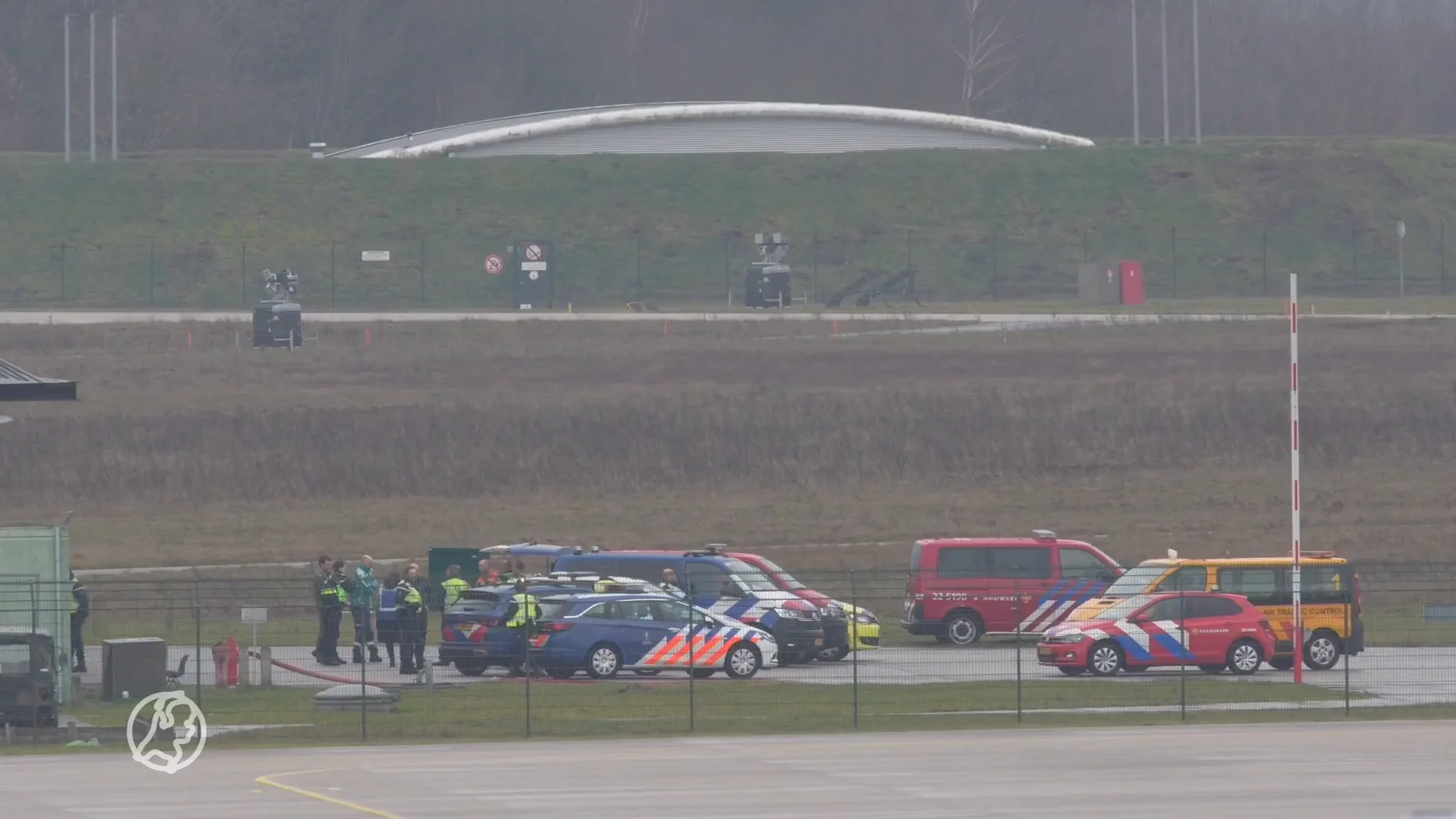 Vliegverkeer Eindhoven stilgelegd vanwege bommelding