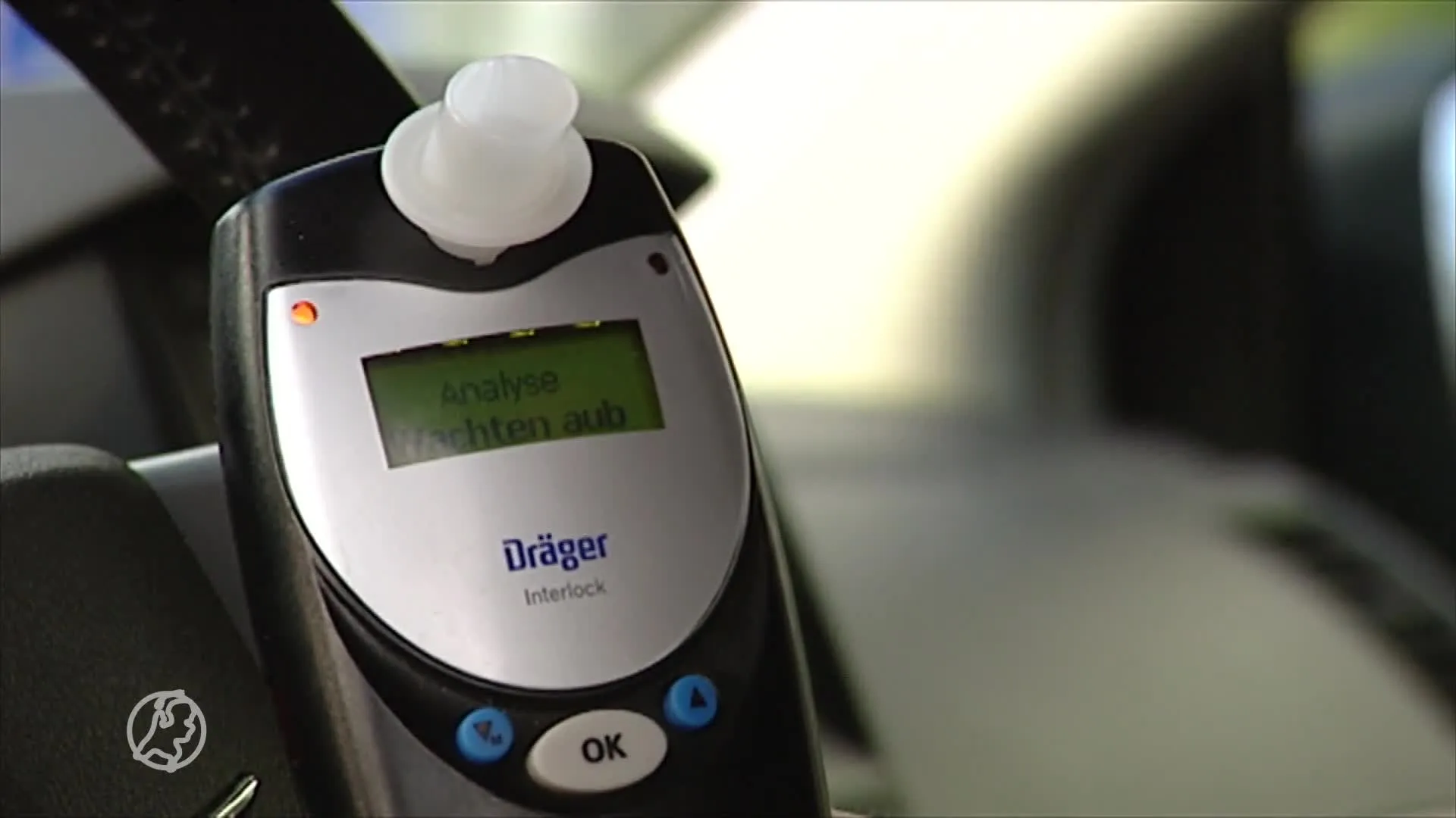 Minister Harbers onderzoekt herinvoering alcoholslot