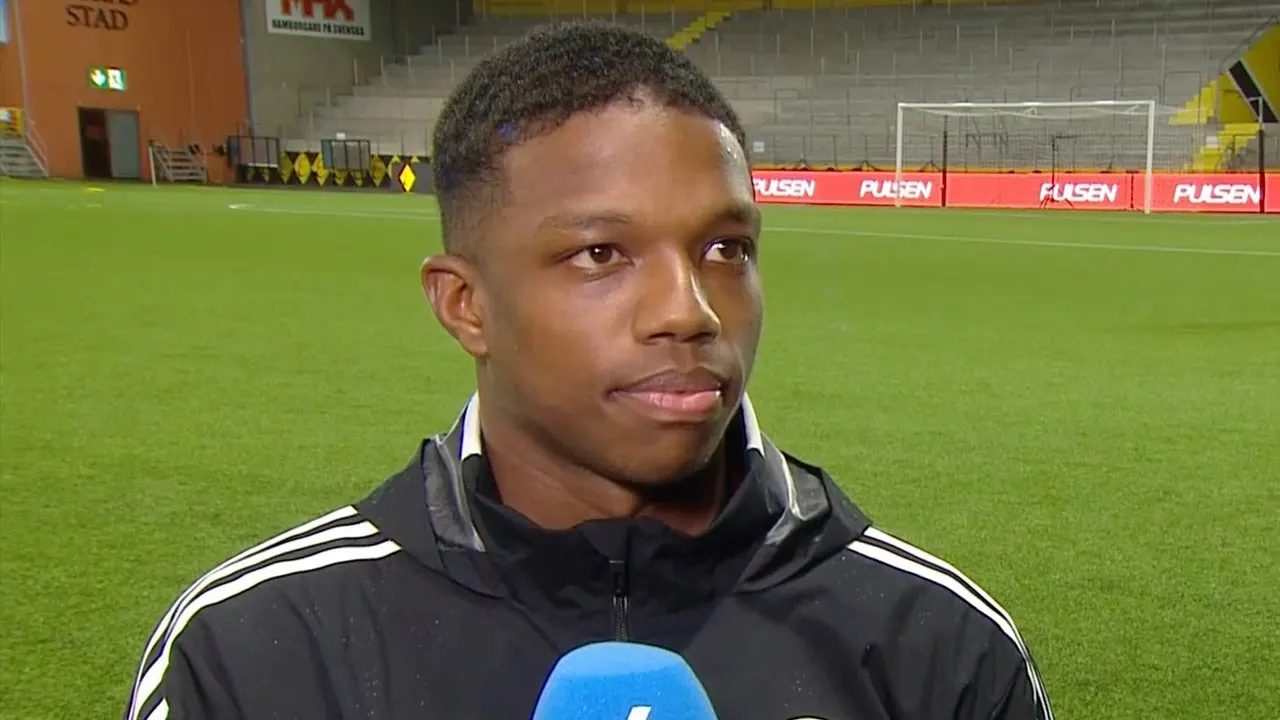 Malacia na verlies tegen Elfsborg: 'Iedereen weet dat dit niet kan'