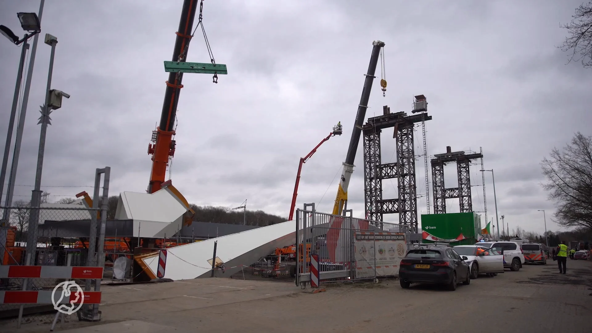 Brug in aanbouw ingestort in Lochem, meerdere gewonden en slachtoffers bekneld