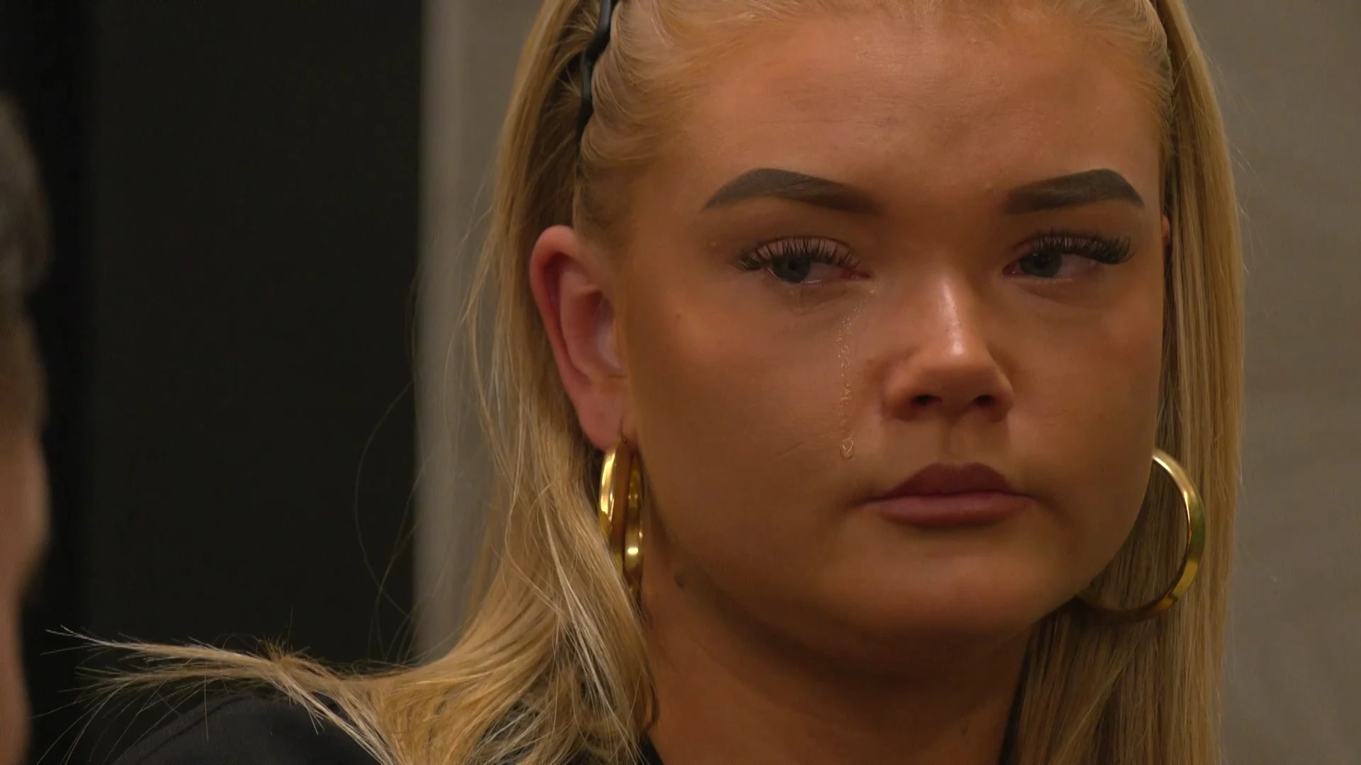 Mercedes geraakt door Angelo: "Lastig om me open te stellen"