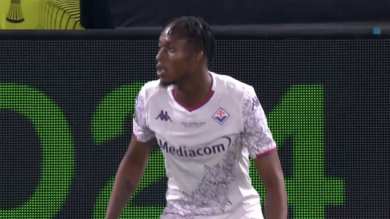 KANS: Kouamé mist opgelegde kans om score te openen tegen Olympiakos