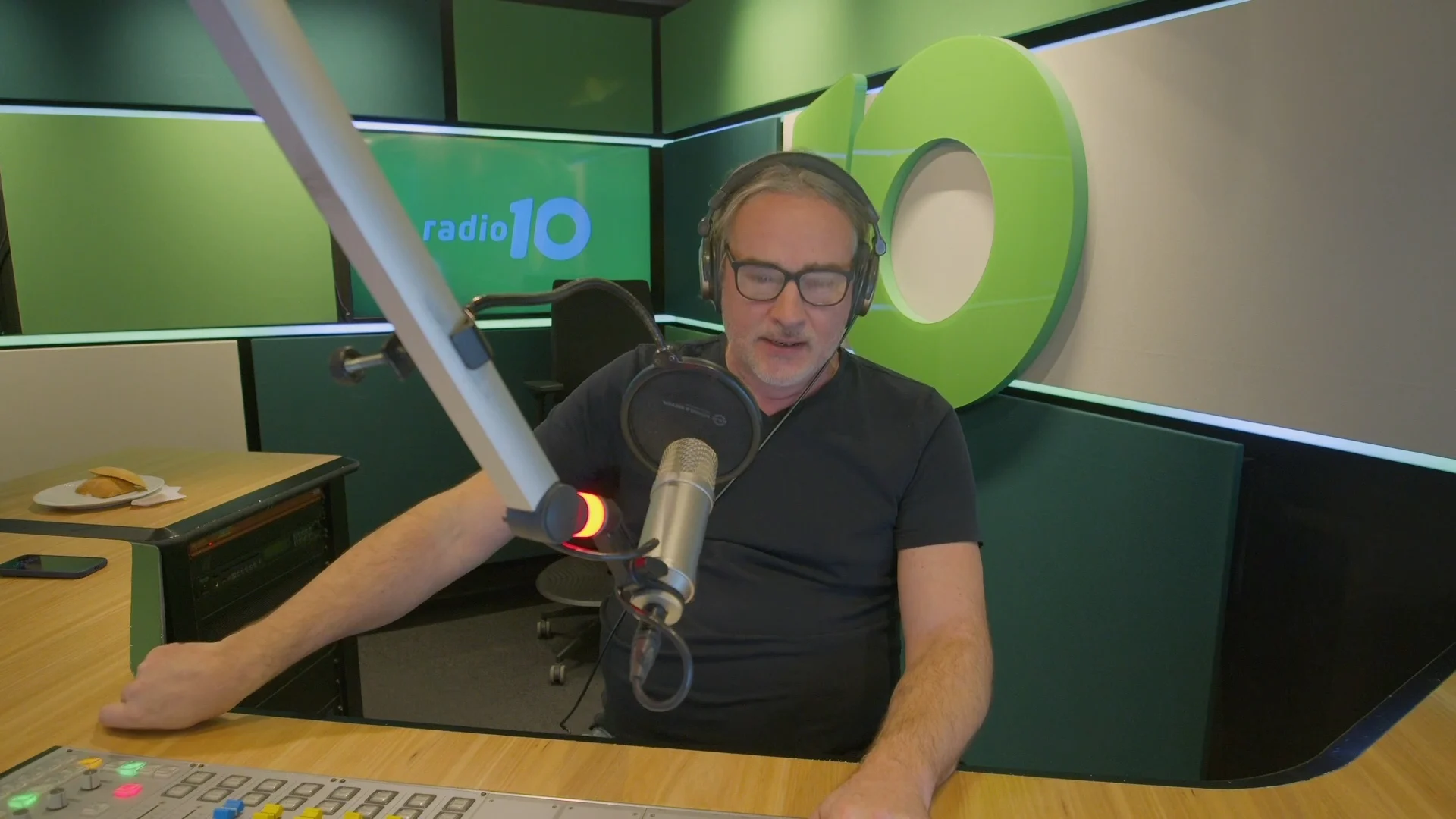 Een Dikke 10 voor de 12 meter hoge sneeuwpop in Staphorst!