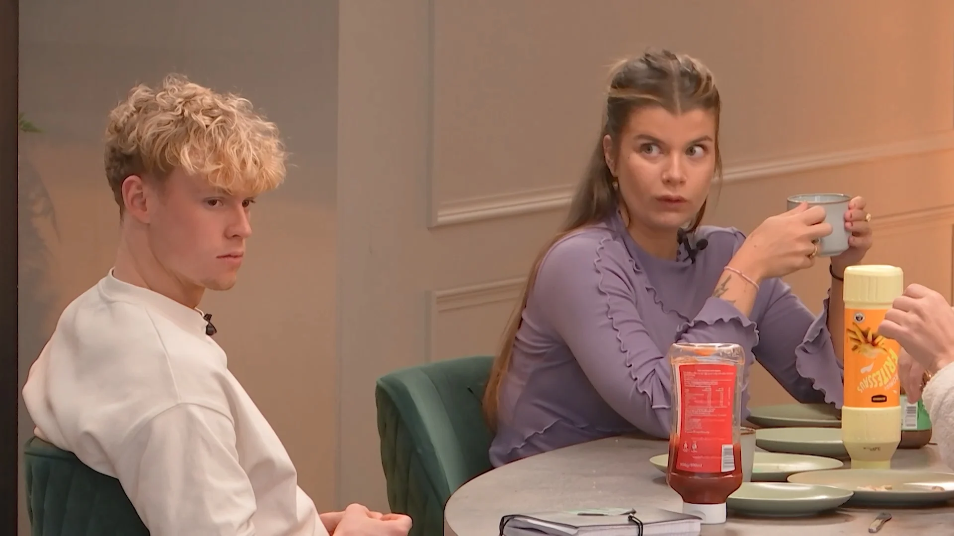 Floris denkt dat ze 'genaaid' worden door de ratten