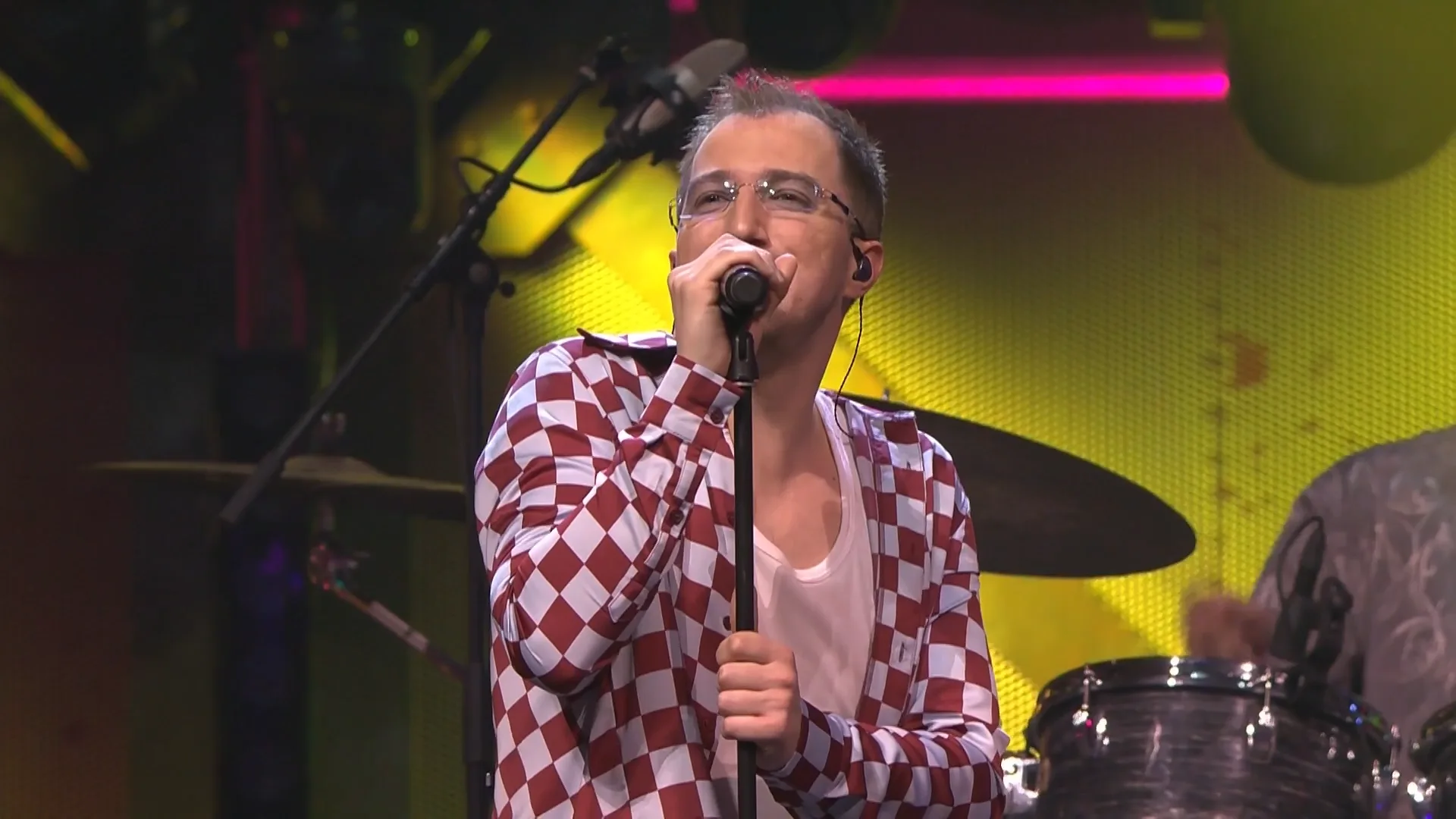 Bee Gees Forever - More Than a Woman [Live in de Ziggo Dome]