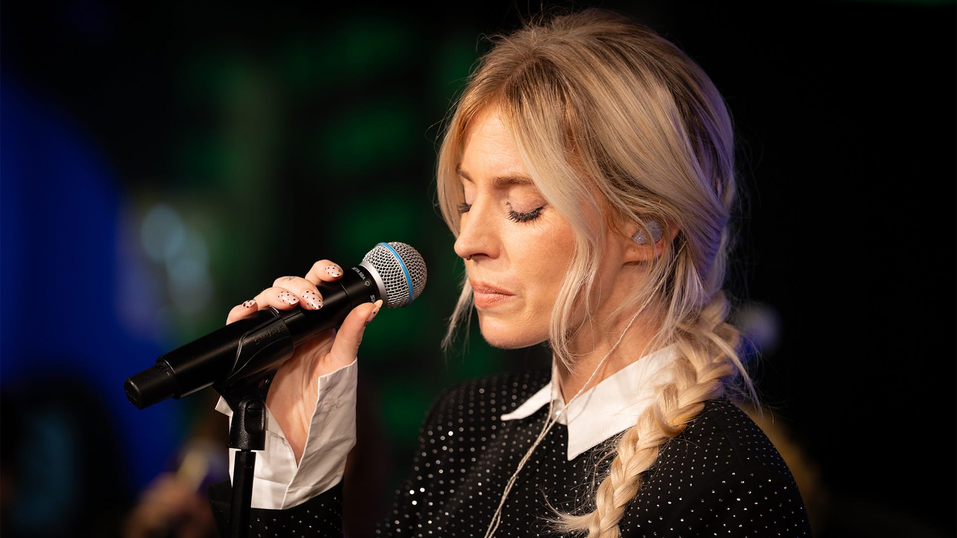 Elske DeWall doet Another Love van Tom Odell bij Evers & co.