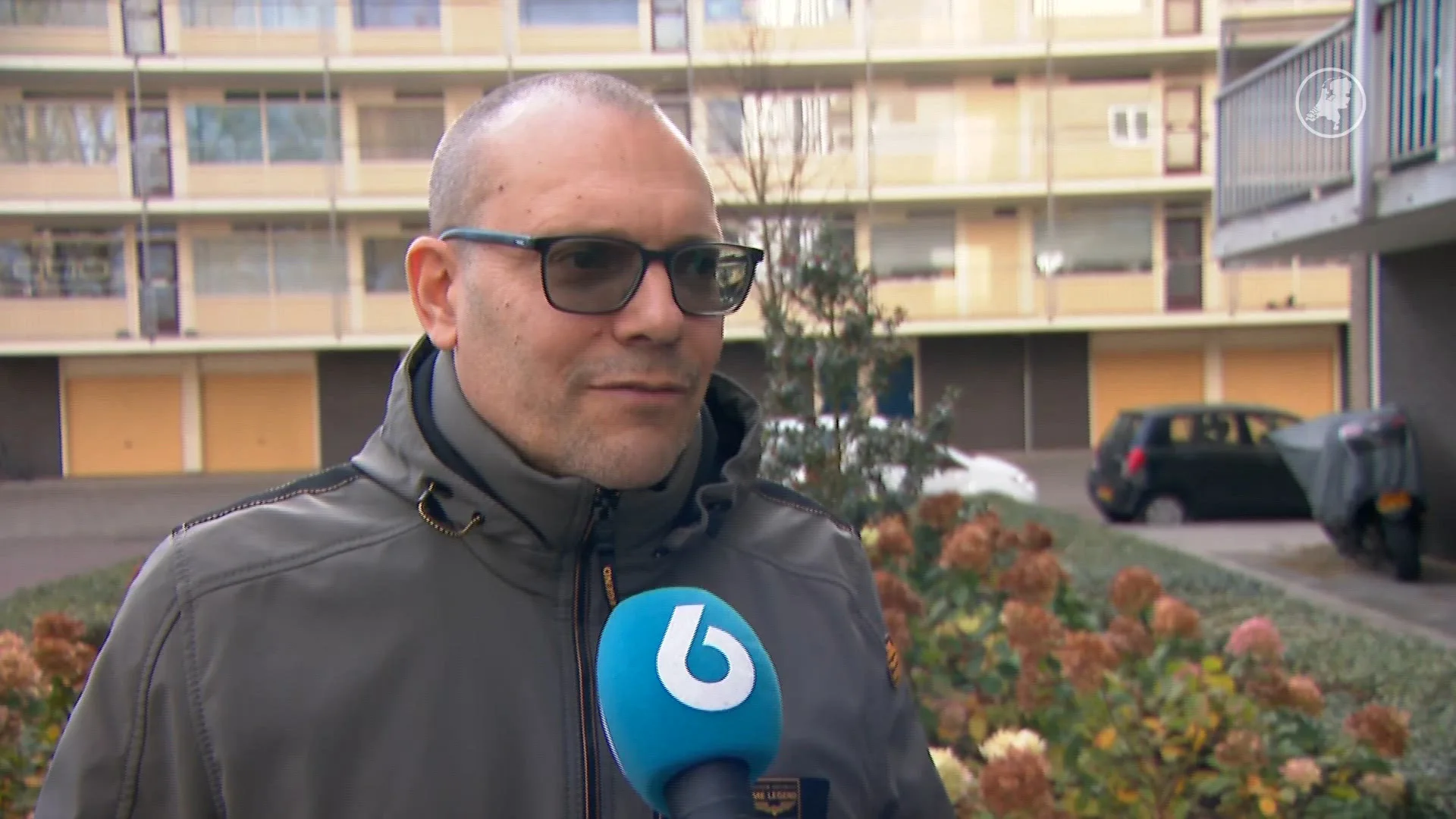 Kinderen beroofd van snoep bij Sint-Maarten, buurtbewoners reageren