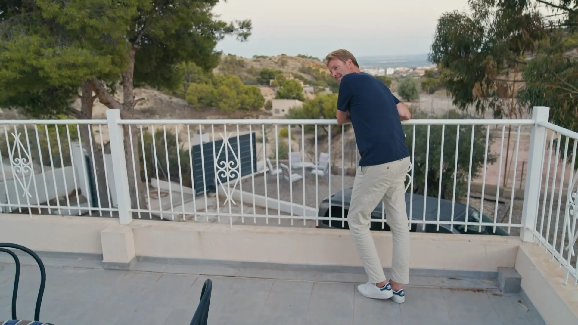 Voorzichtige glimlachjes bij het tweede huis