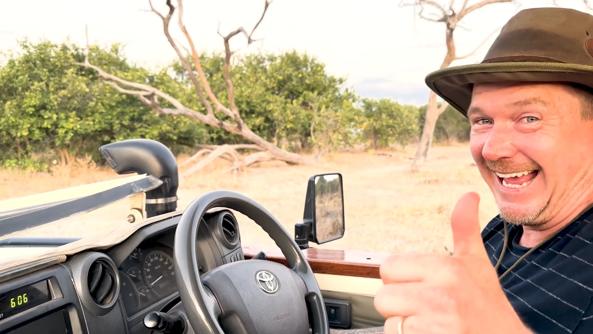 Johnny ontpopt zich als ware Freek Vonk!