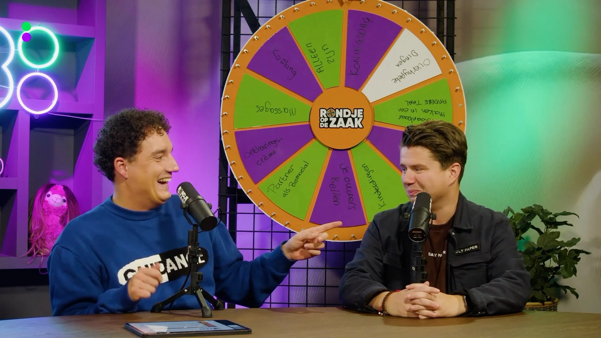 Wat doet Bas als hij alleen is? 'Dan ga ik trillen'