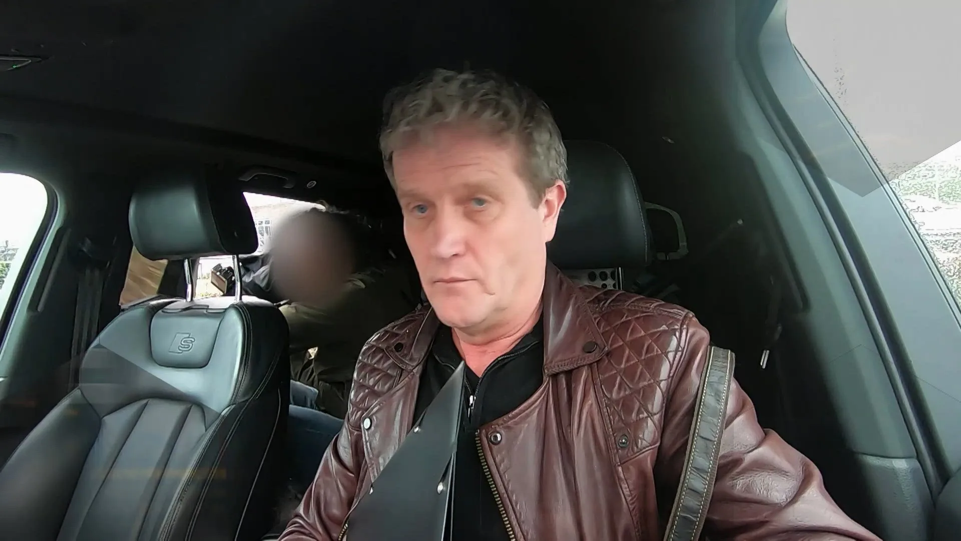 Alberto confronteert oplichter Pieter K. op camping