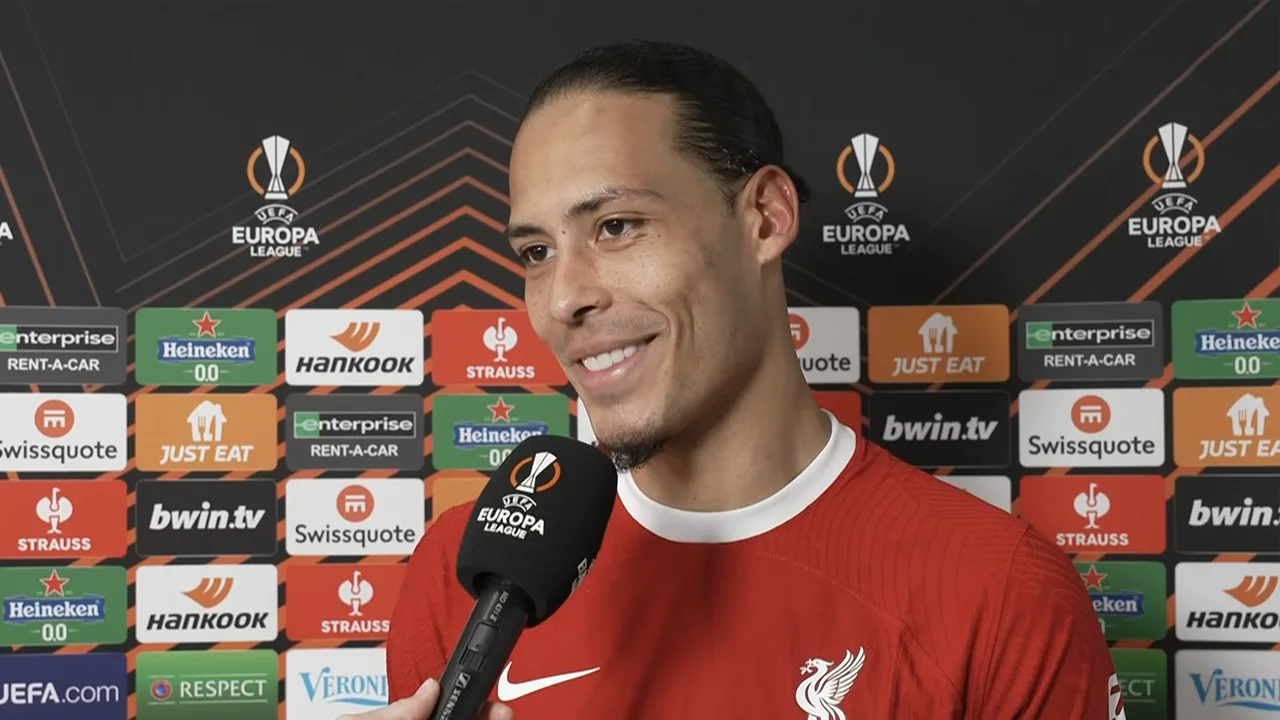 Van Dijk na uitschakeling in Europa League door Atalanta: 'We hebben geen tijd om teleurgesteld te zijn'