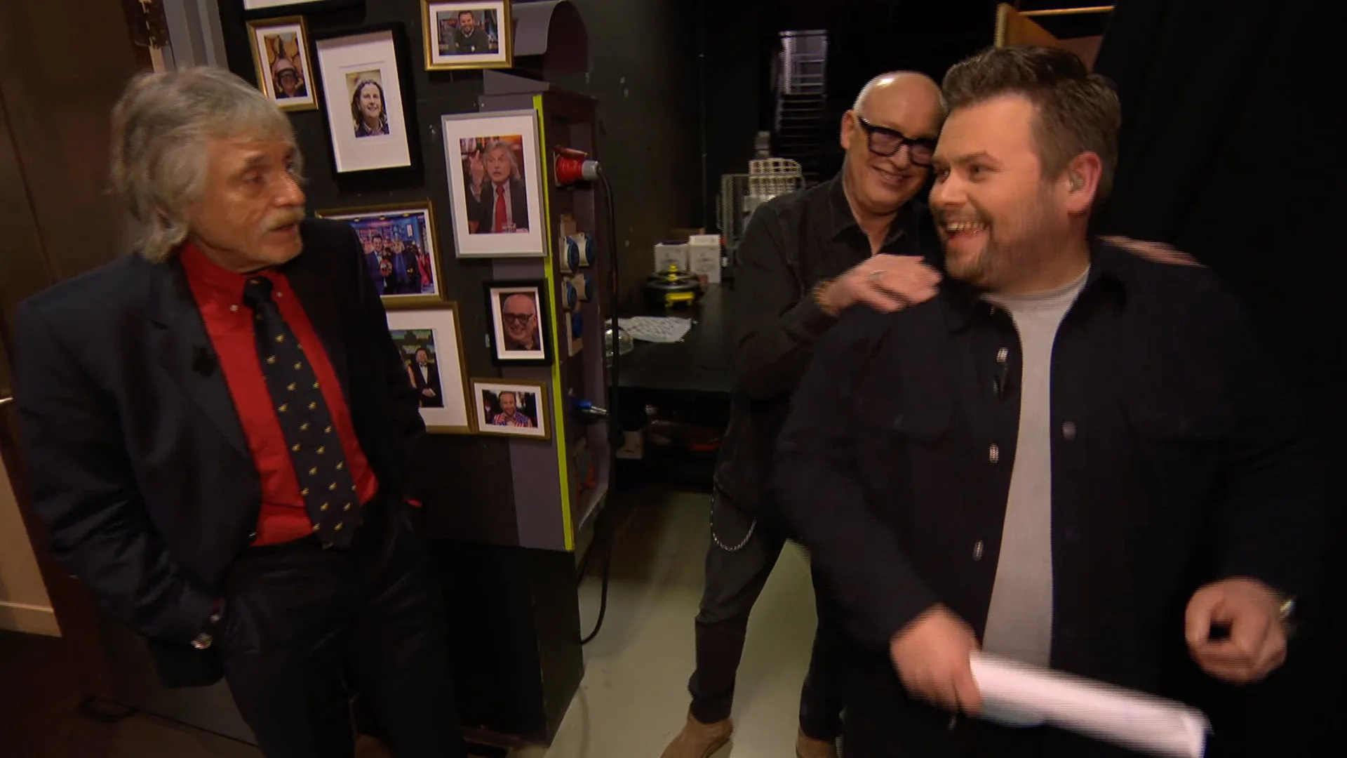 Thomas van Groningen In de Wandelgangen toegesproken door Johan Derksen: ‘Maak jij dat uit?!’