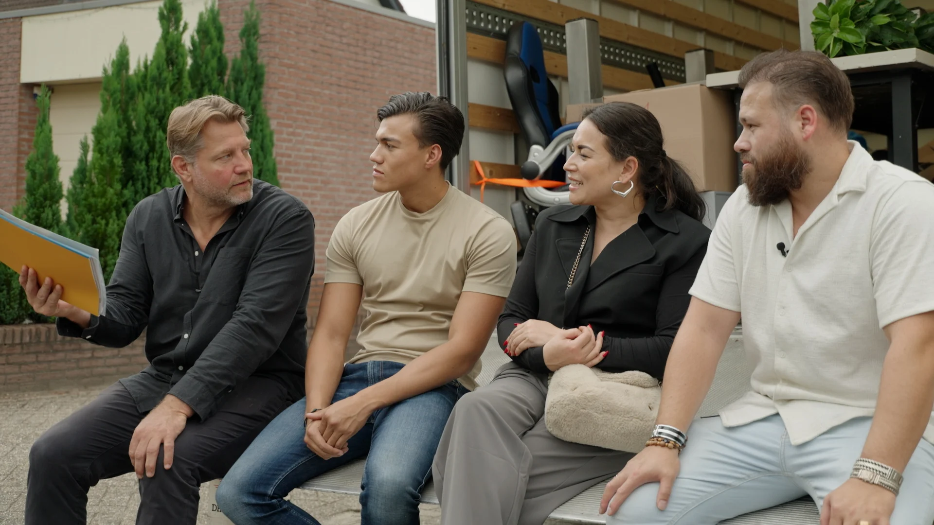 Chanine en Dion vs. Tineke