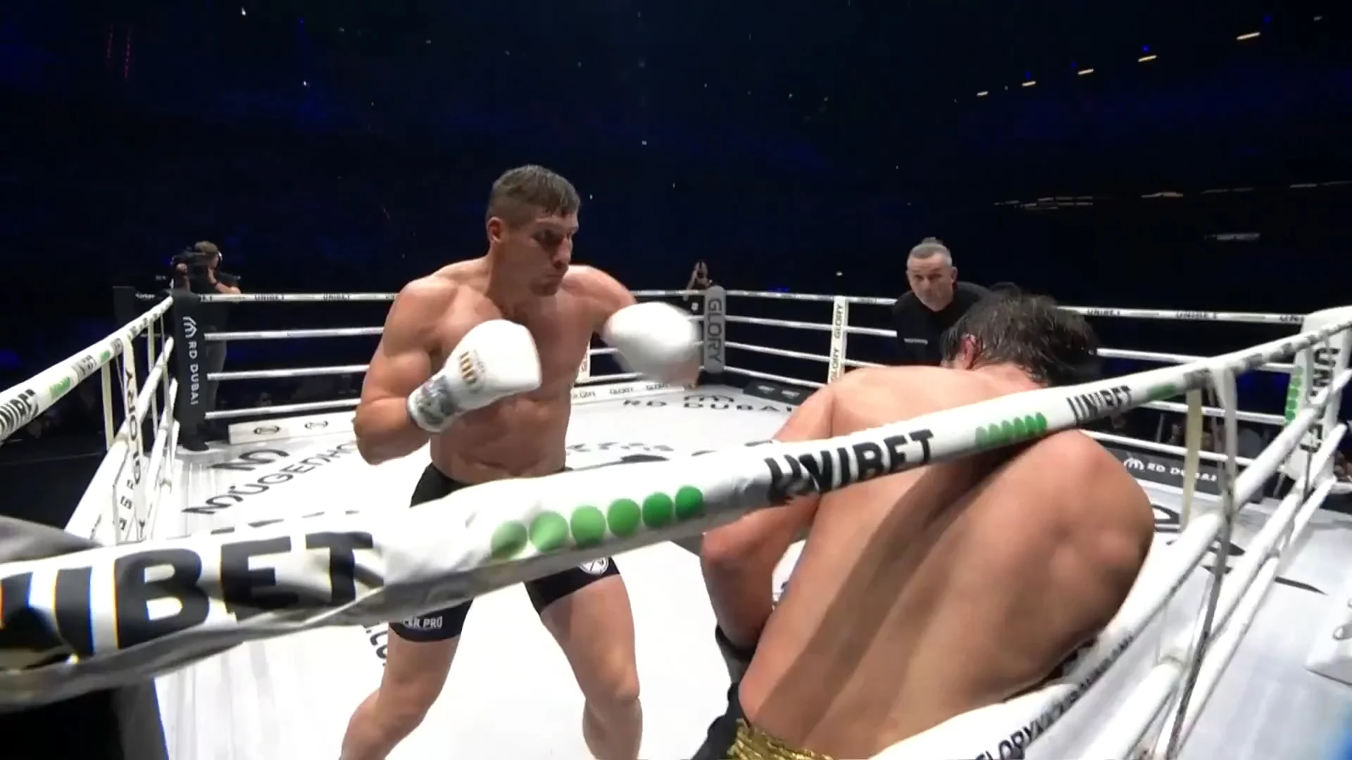 HIGHLIGHTS Rico Verhoeven vs. Artem Vakhitov – GLORY 100