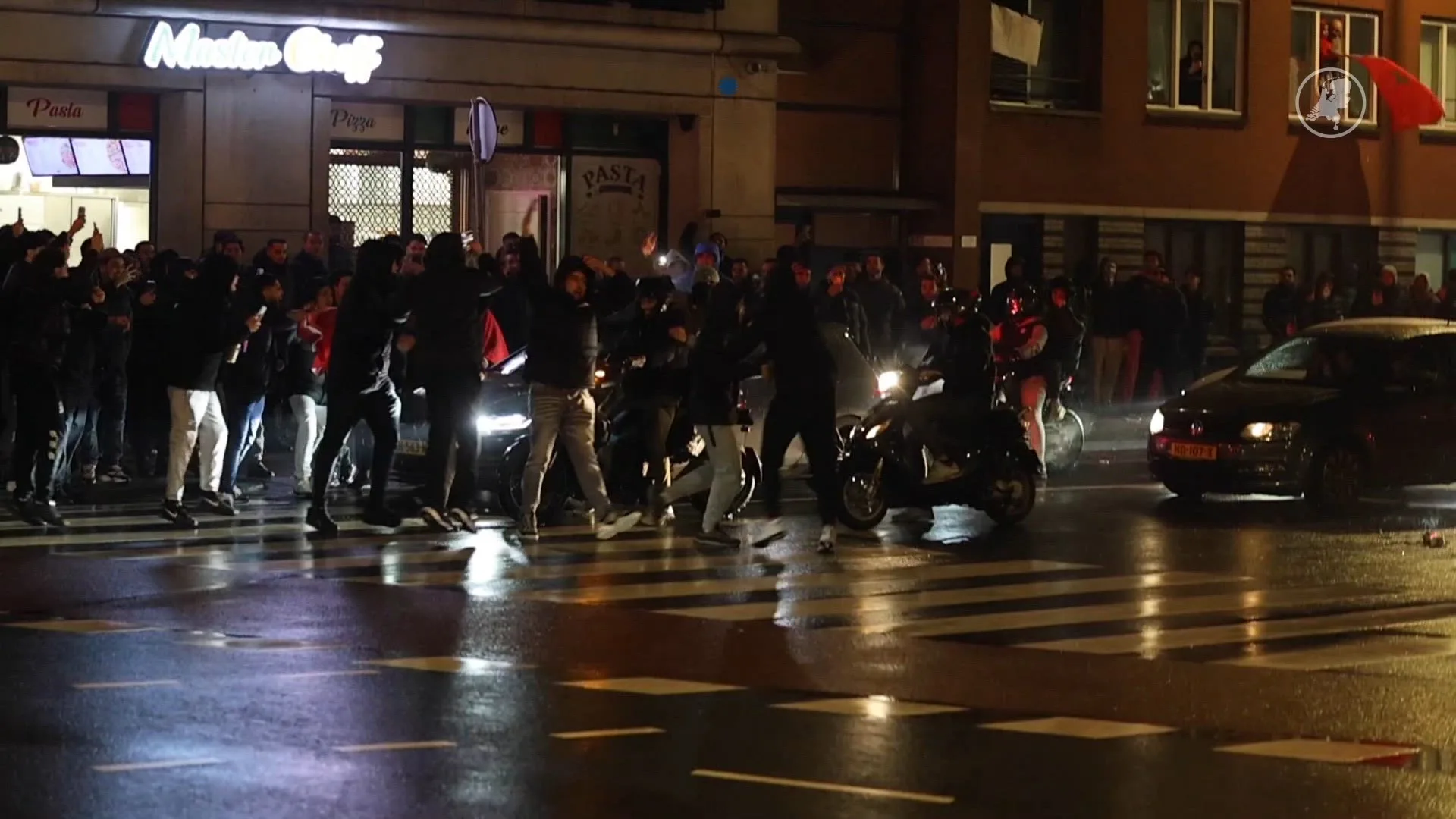 Feest Marokkaanse fans Den Haag slaat om: politie moet ingrijpen