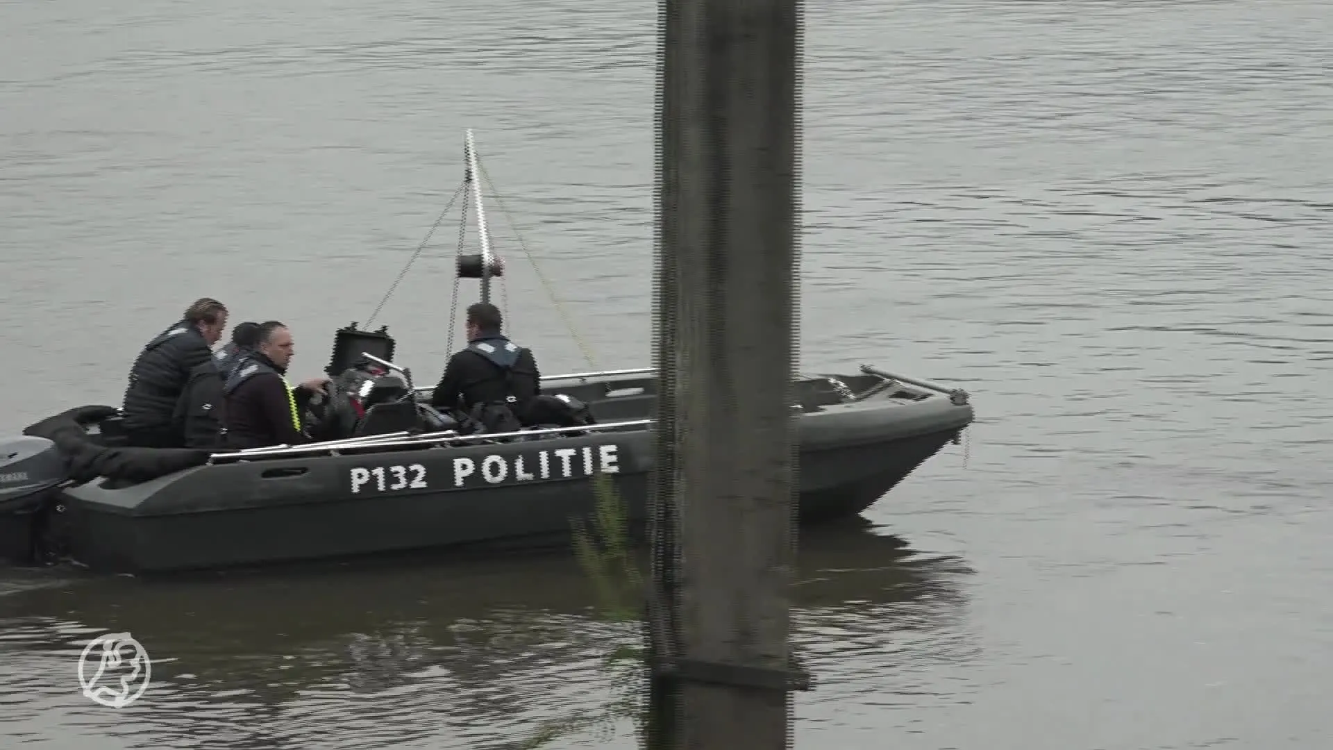 Vermiste mannen (21 en 22) in Maas nog niet gevonden, zoektocht stilgelegd