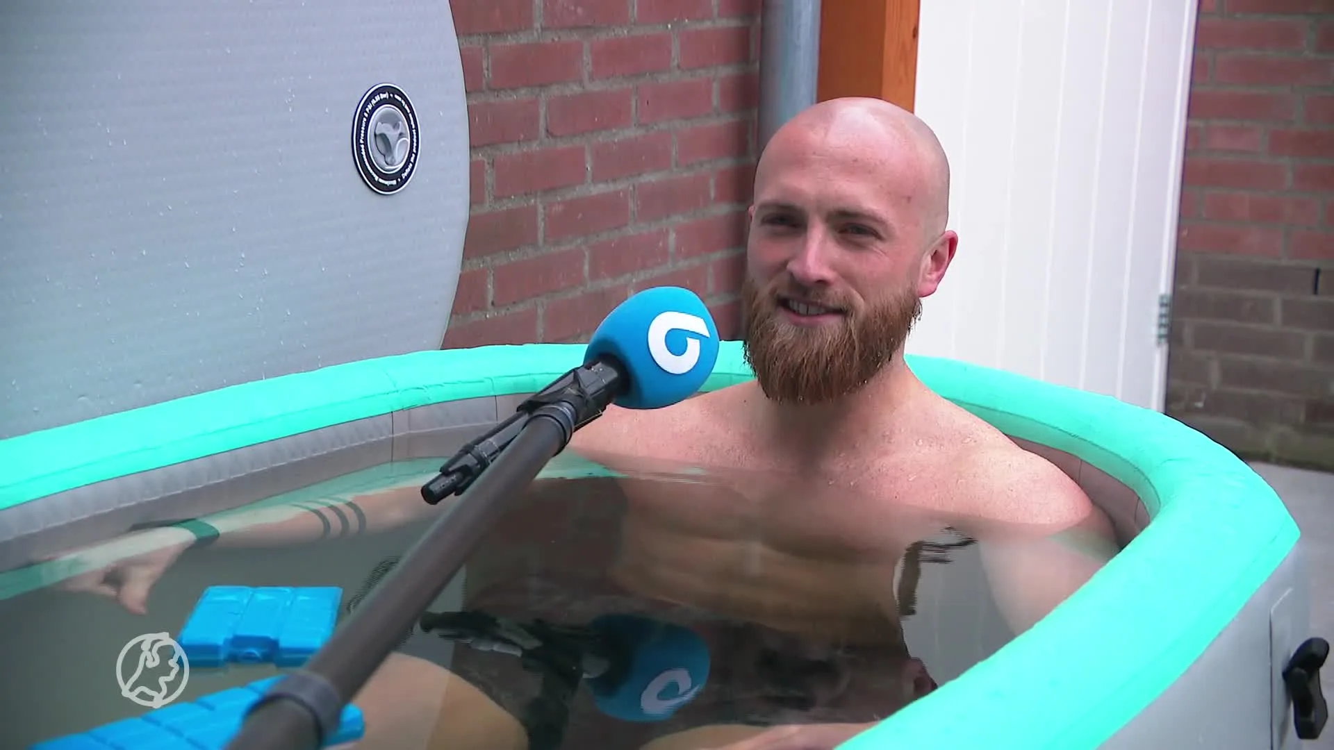 Brrr! IJsbaden zijn immens populair, maar niet zonder risico: 'Laat je lichaam wennen'