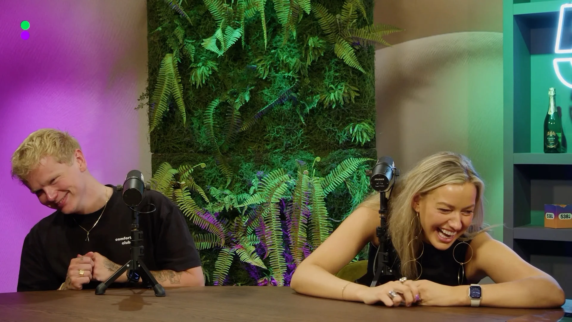 Julia verzint een nieuw woord bij bijzonder cadeau: 'Napkims?'