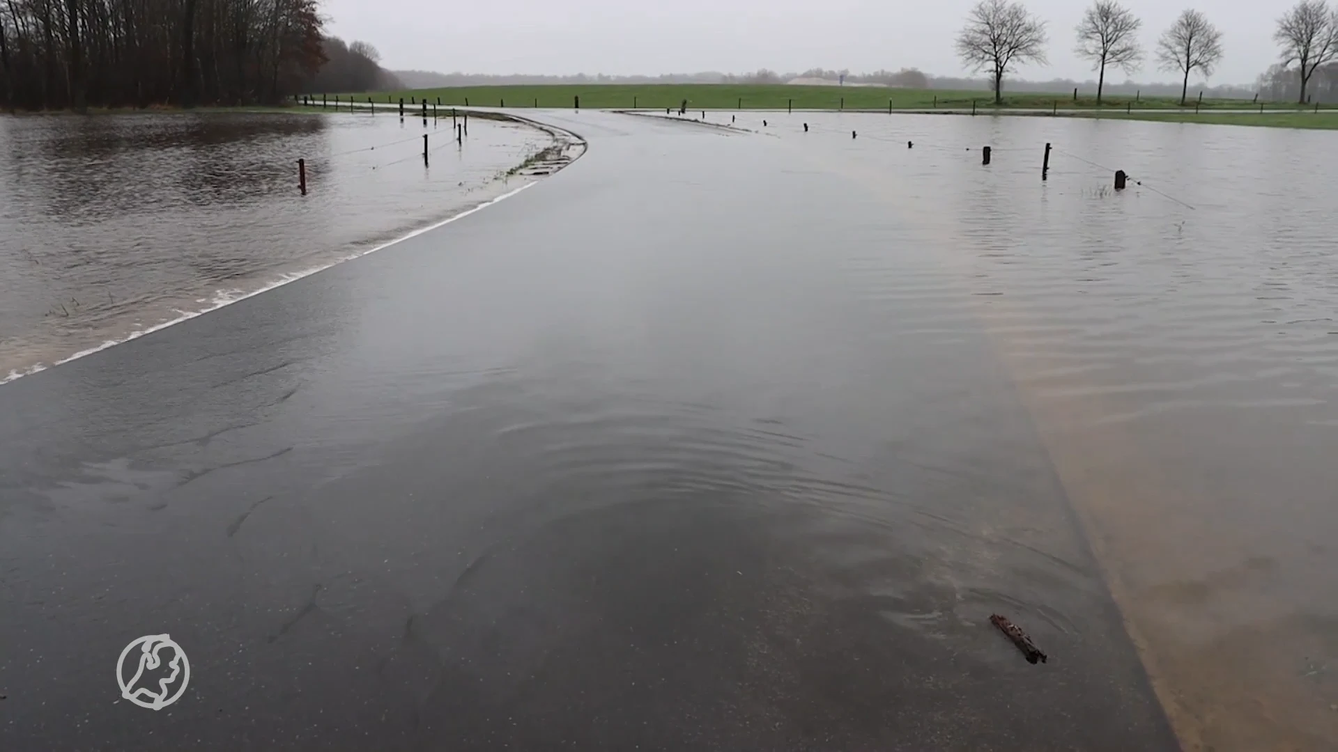 Hoogwater teistert Nederland op steeds meer plekken