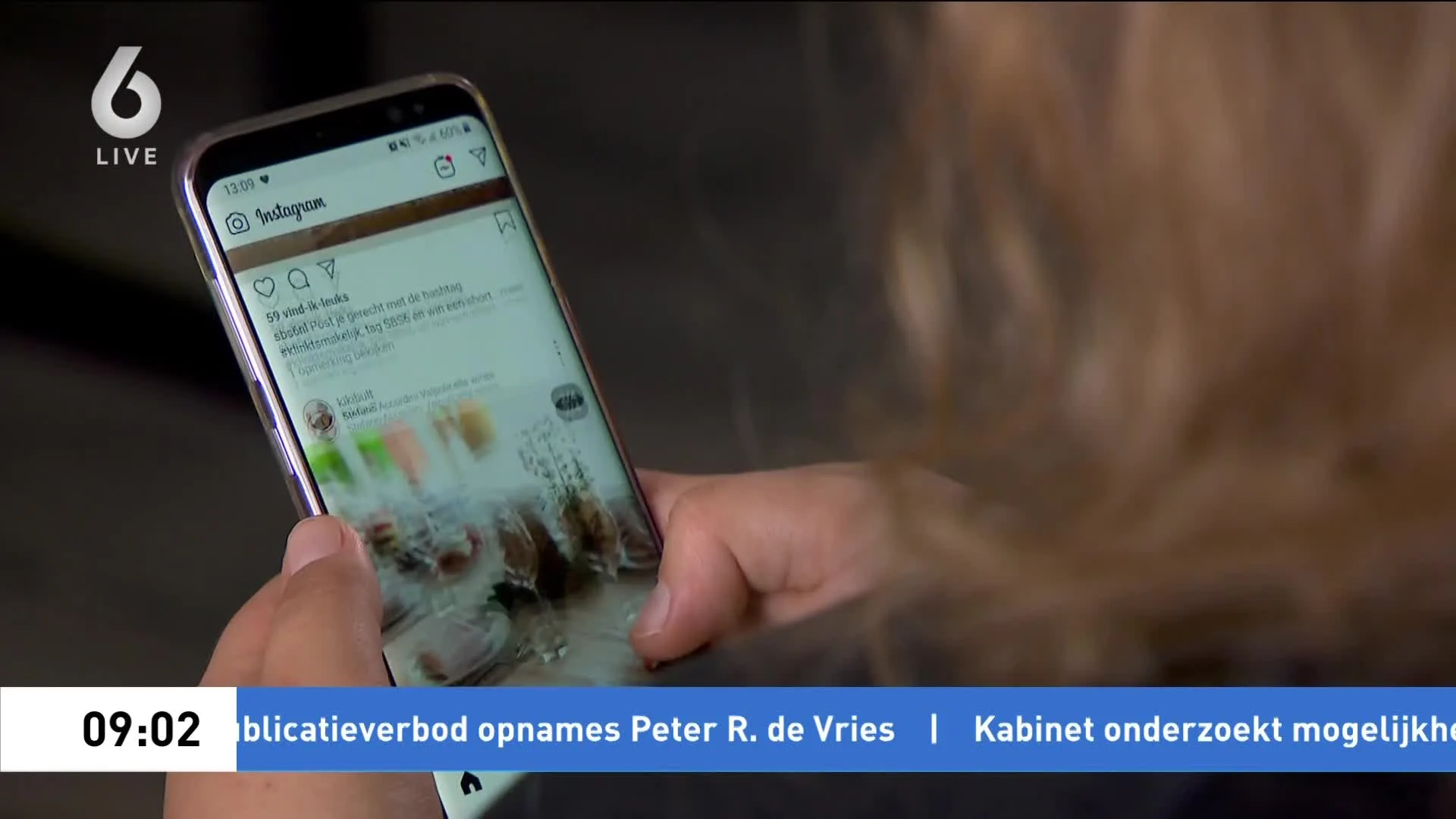 Hierom kunnen we maar niet stoppen met scrollen op sociale media