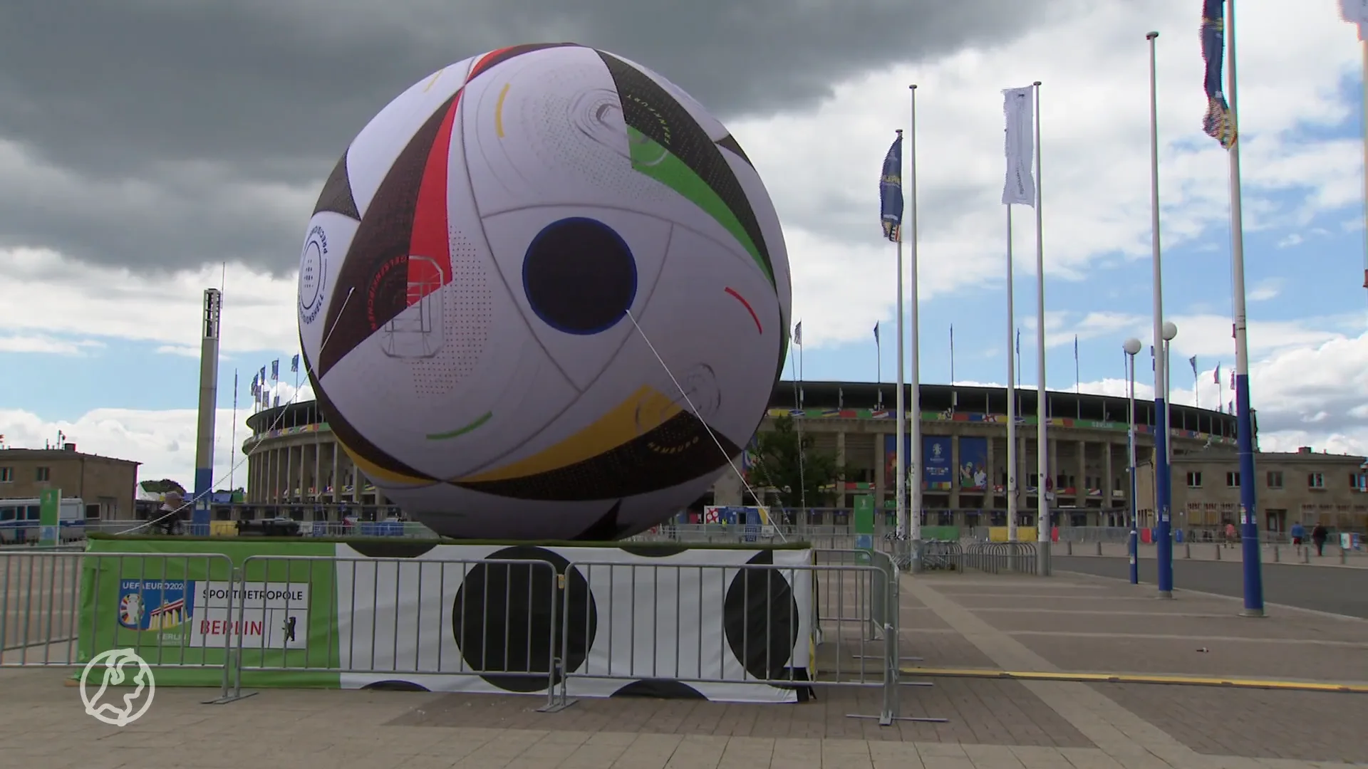 Bijzonder: Diederik en Tom zijn commentator bij het EK, maar net even anders