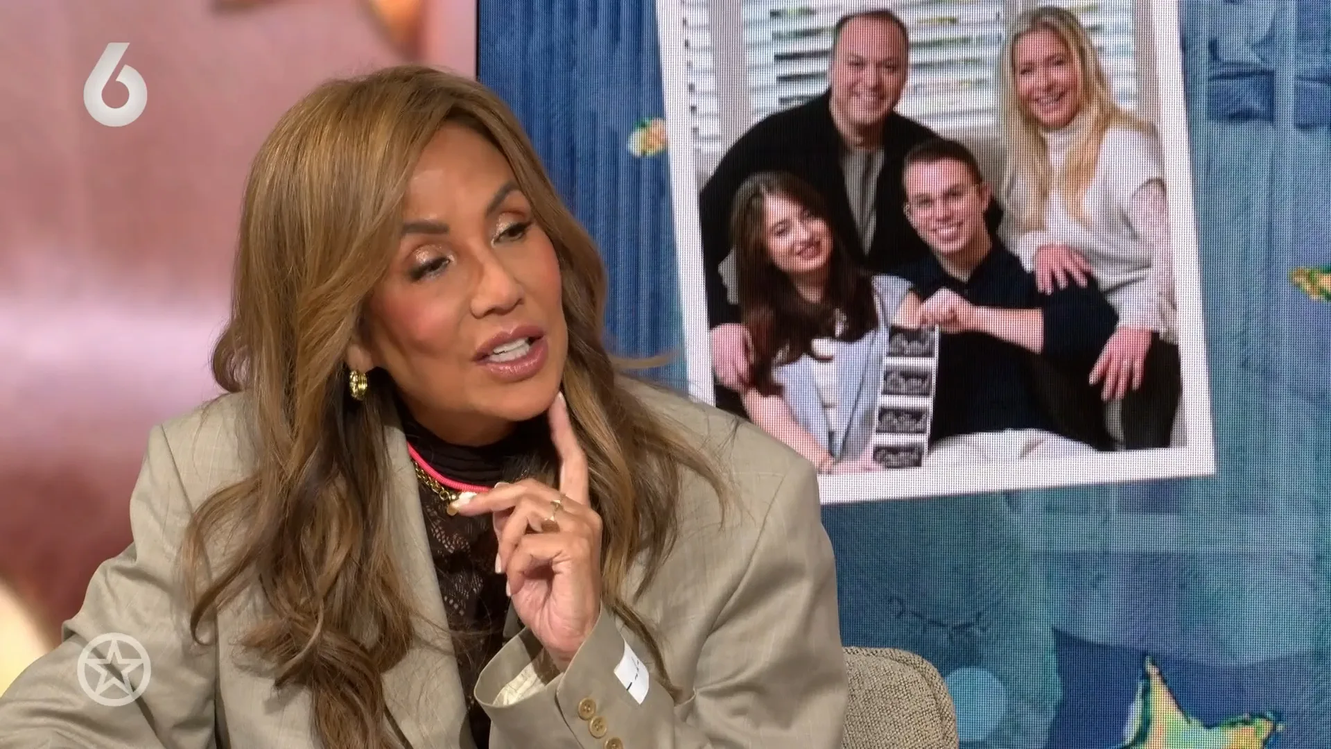 Jan Bauer en Danique onthullen het geslacht van hun kindje