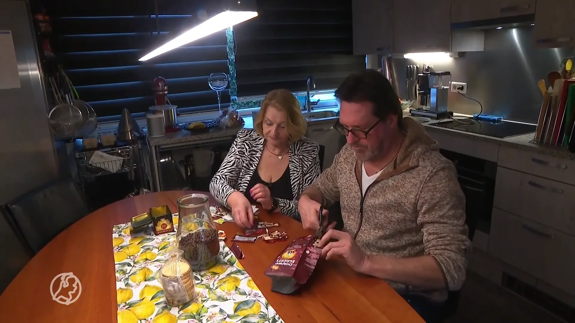 Petra spaarde duizenden punten met zegels: 'Ik heb mijn uitzet zo bij elkaar gespaard'