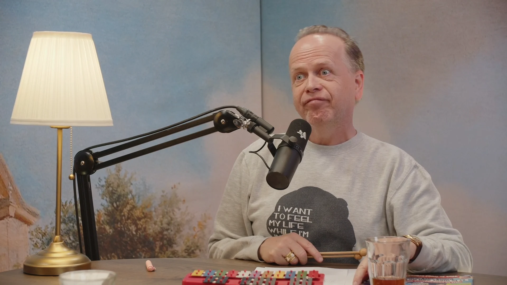 Vrouw bij bloemenstand doet Marc-Marie een 'pleziertje'