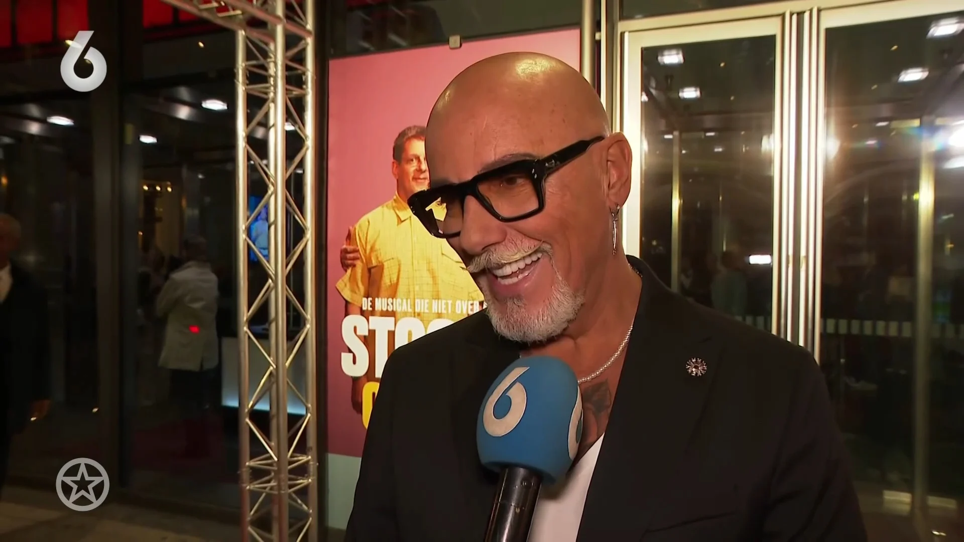 De dresscode was 'prikkelarm-chic' bij de première van Stoornis of my Life