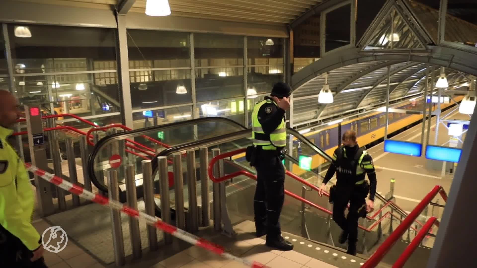 Man bedreigt treinreiziger met vuurwapen, politie lost schot op Amersfoort Centraal
