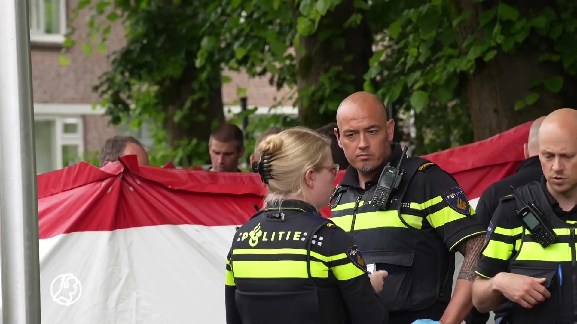 Fietser (56) zwaargewond na ongeval met bestelbus, mogelijk bewust aangereden
