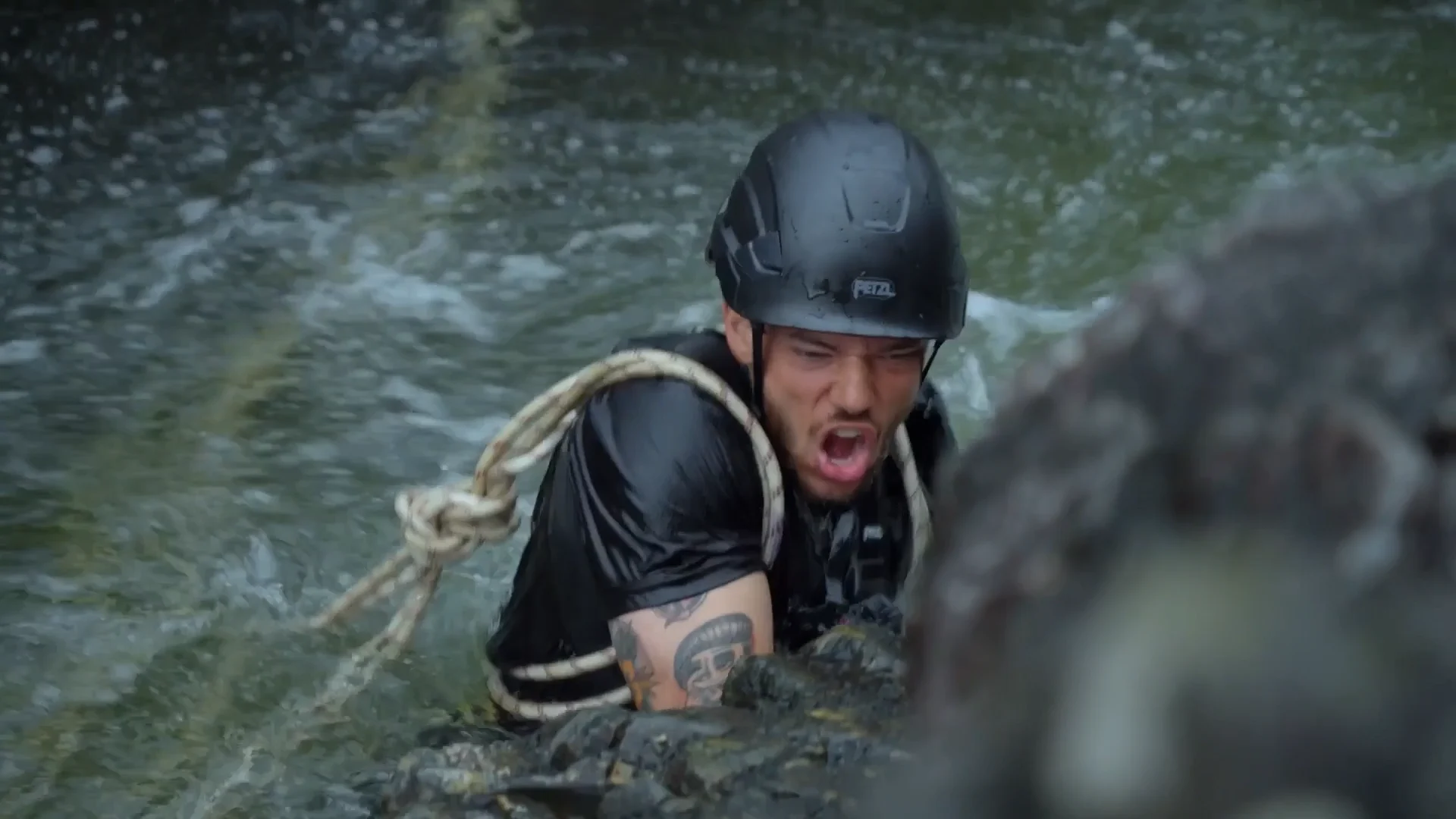 Ultimatum voor kandidaten: natte kleren of geen eten