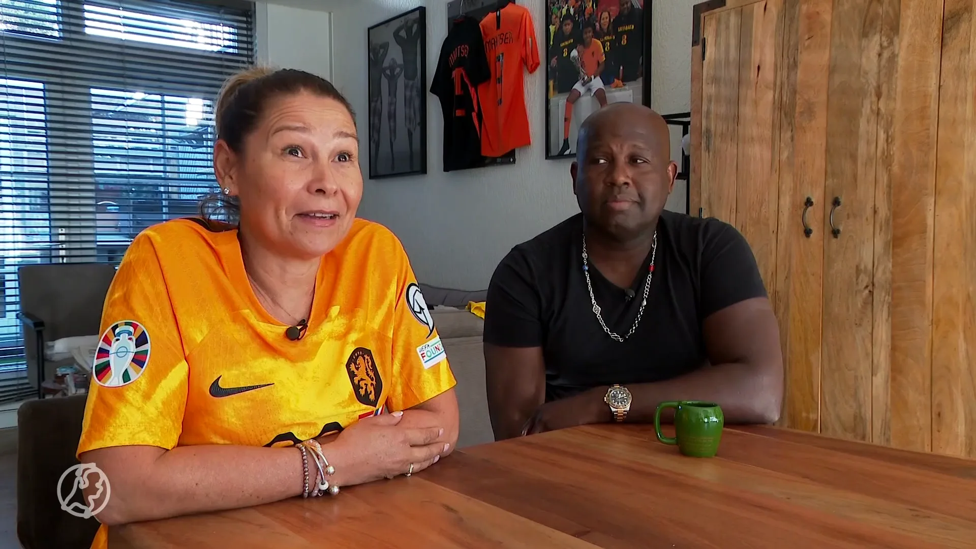 Ian Maatsen alsnog naar EK, ouders komen zijn voetbalschoenen brengen