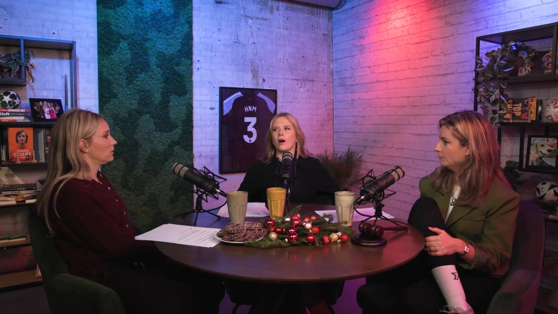 Noa Vahle gooit charme in de strijd bij Diego Simeone