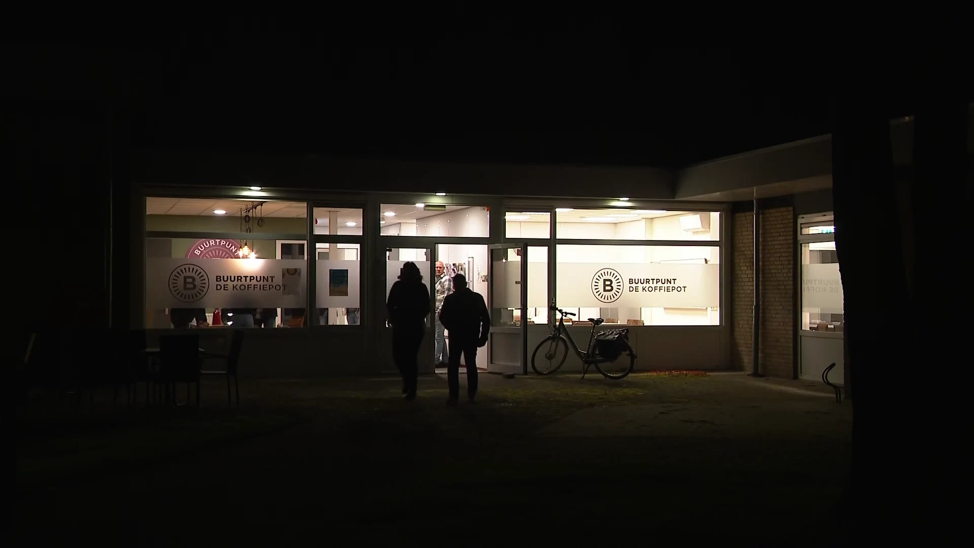 Inwoners van Hoensbroek zijn overlast zat: 'Ze bellen 's nachts aan voor geld'